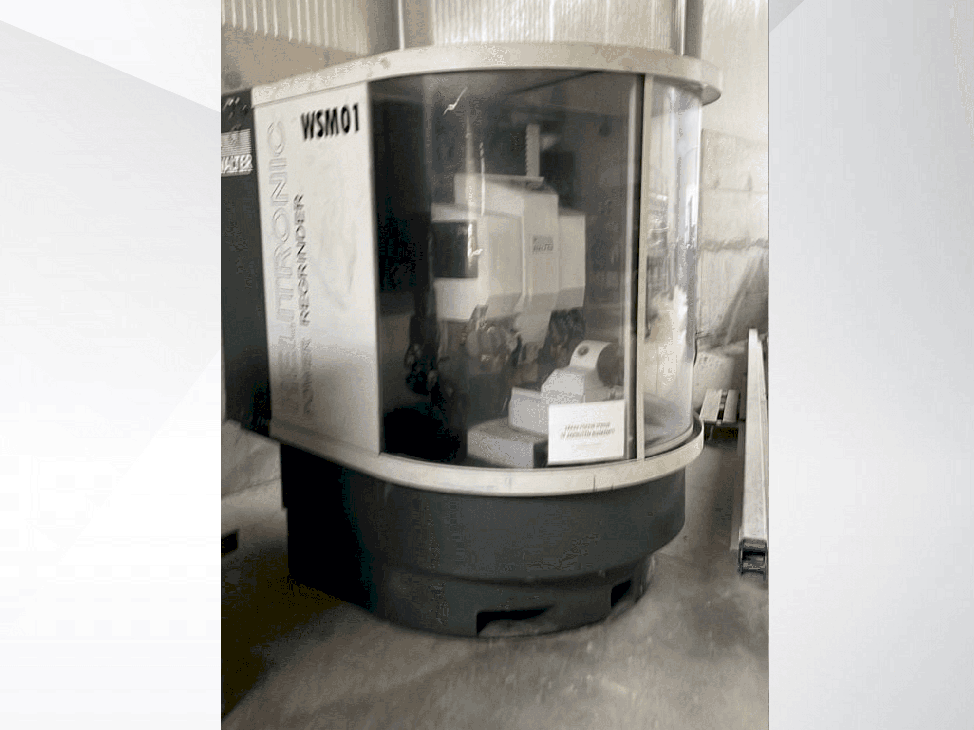 Koneen  WALTER Helitronic Power Regrinder etunäkymä