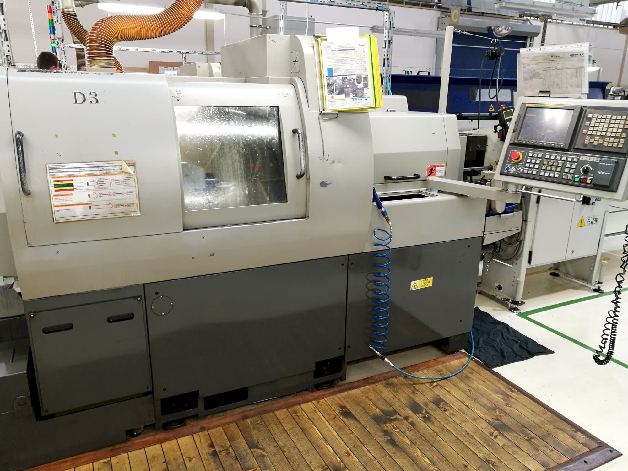 Koneen  Hanwha etunäkymä XD 38 N