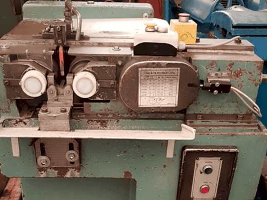 Koneen  Izpe RSC 100 etunäkymä