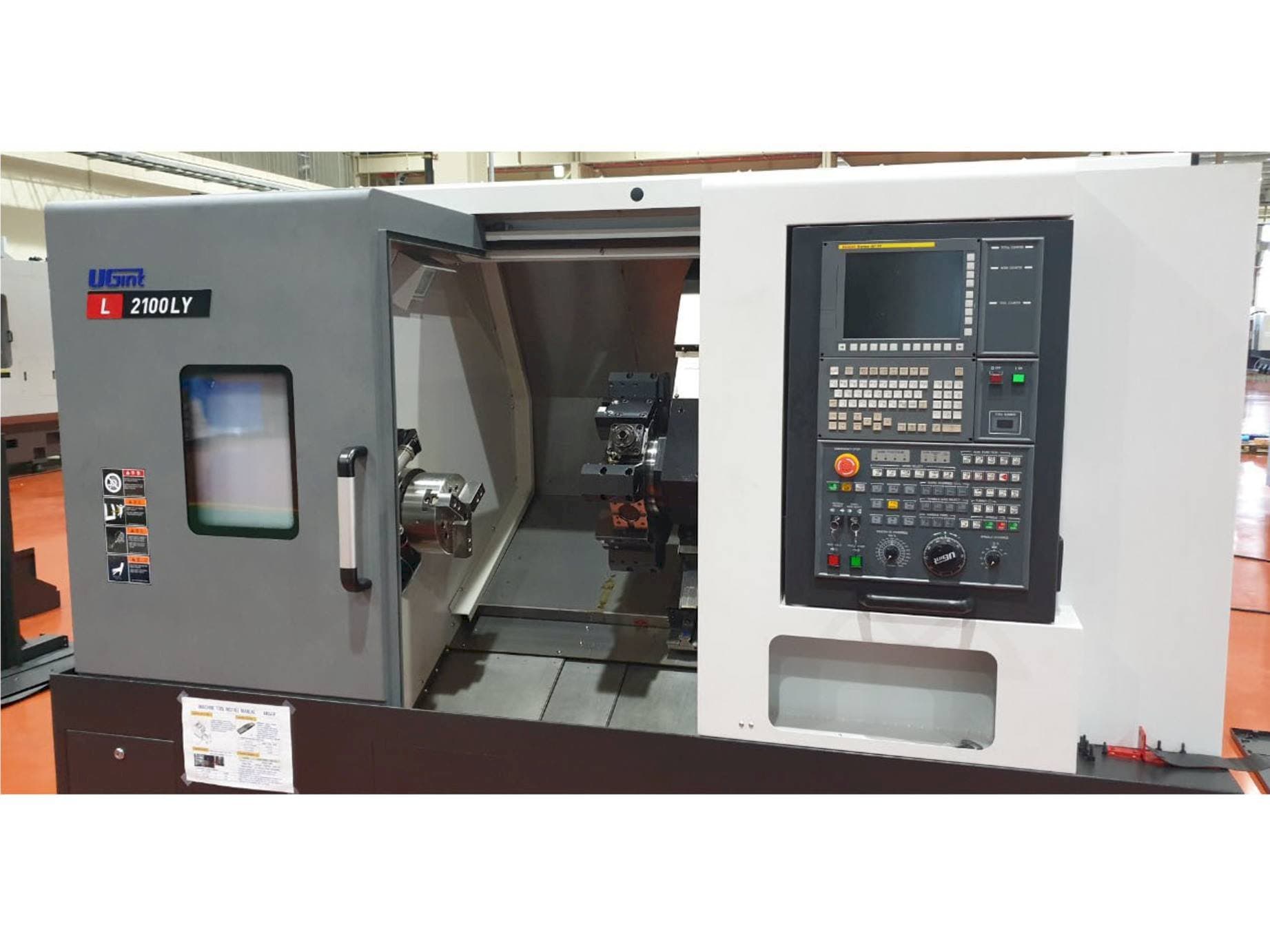 Koneen  UGINT L2100LY etunäkymä