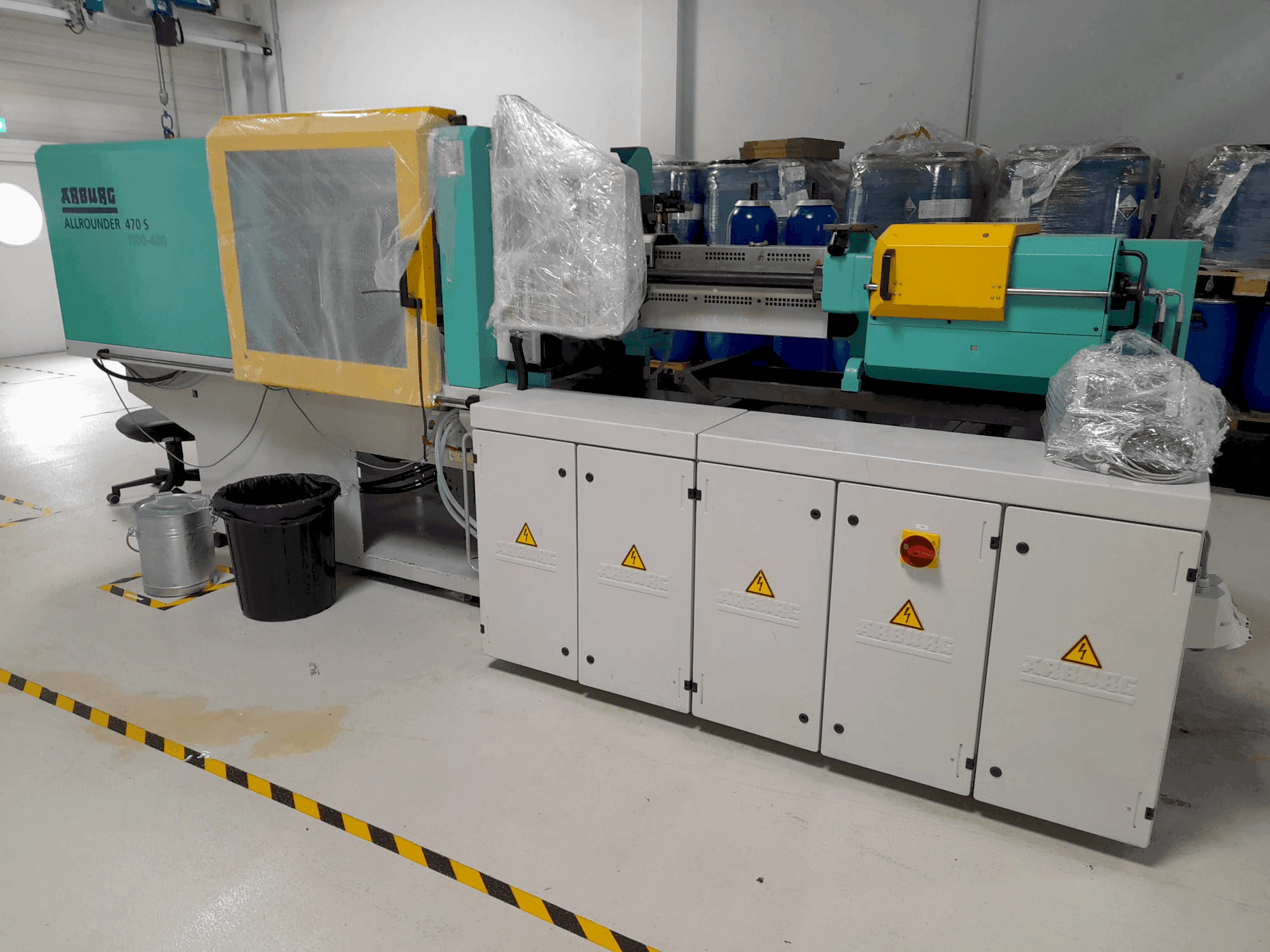 Koneen  Arburg Allrounder 470S 1100-400 with Multilift handling (2010) etunäkymä