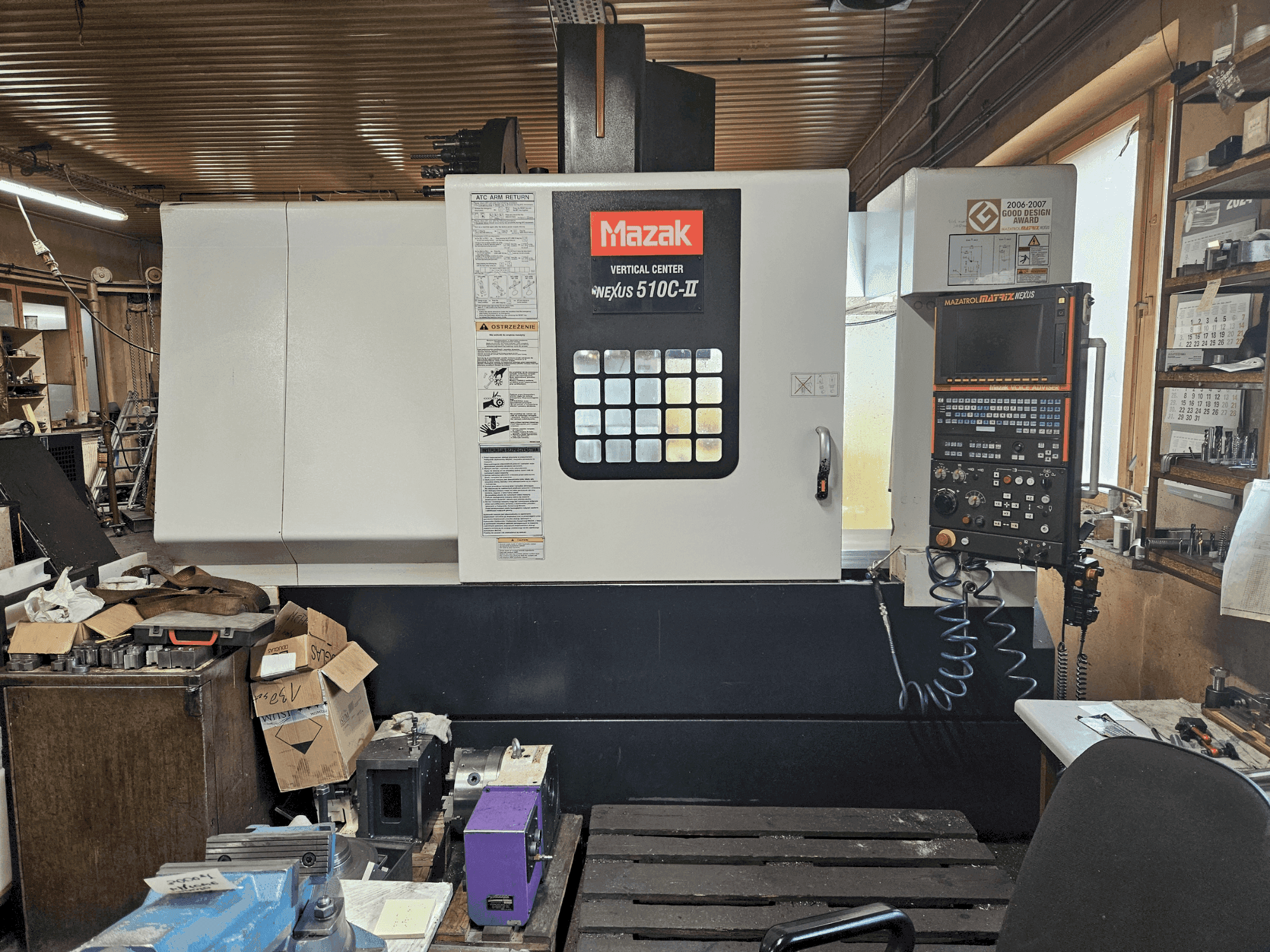 Koneen  Mazak NEXUS VCN 510C-II etunäkymä