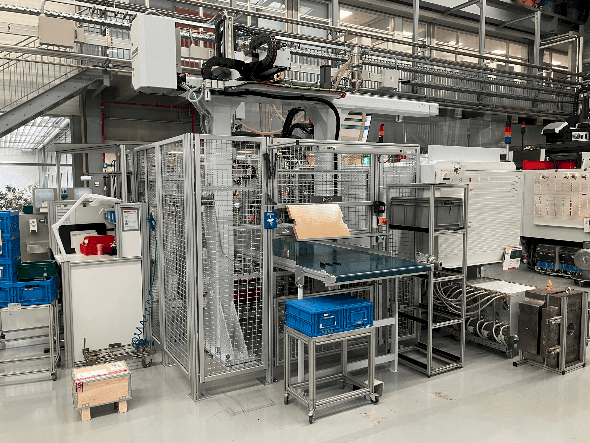 Koneen  Arburg Allrounder 520 S 1600-400/170 etunäkymä