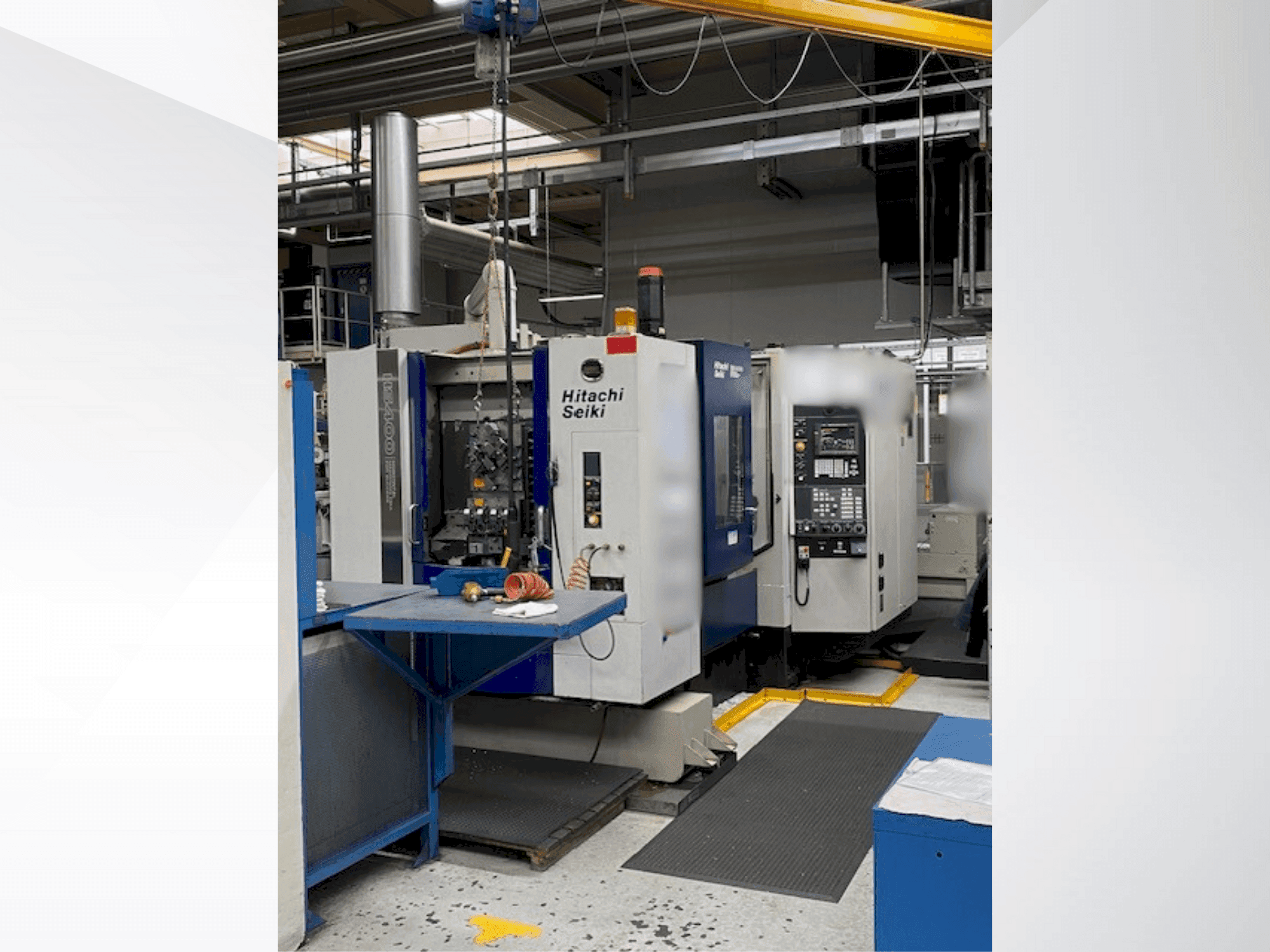 Koneen  HITACHI SEIKI HS 400 etunäkymä