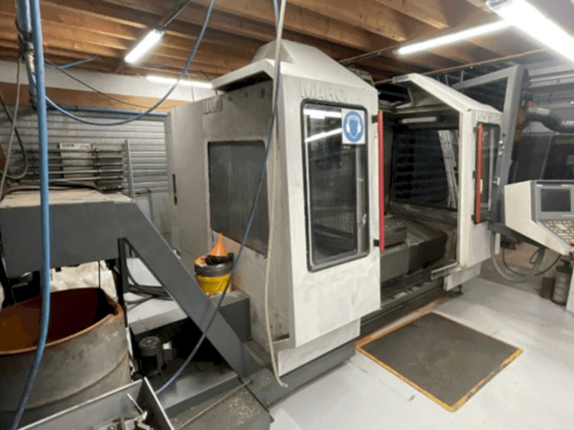 Koneen  MAHO MH1200S etunäkymä