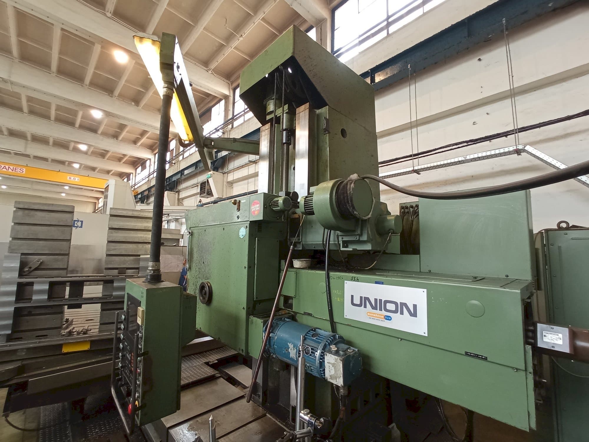 Koneen  Union BFT 110 etunäkymä