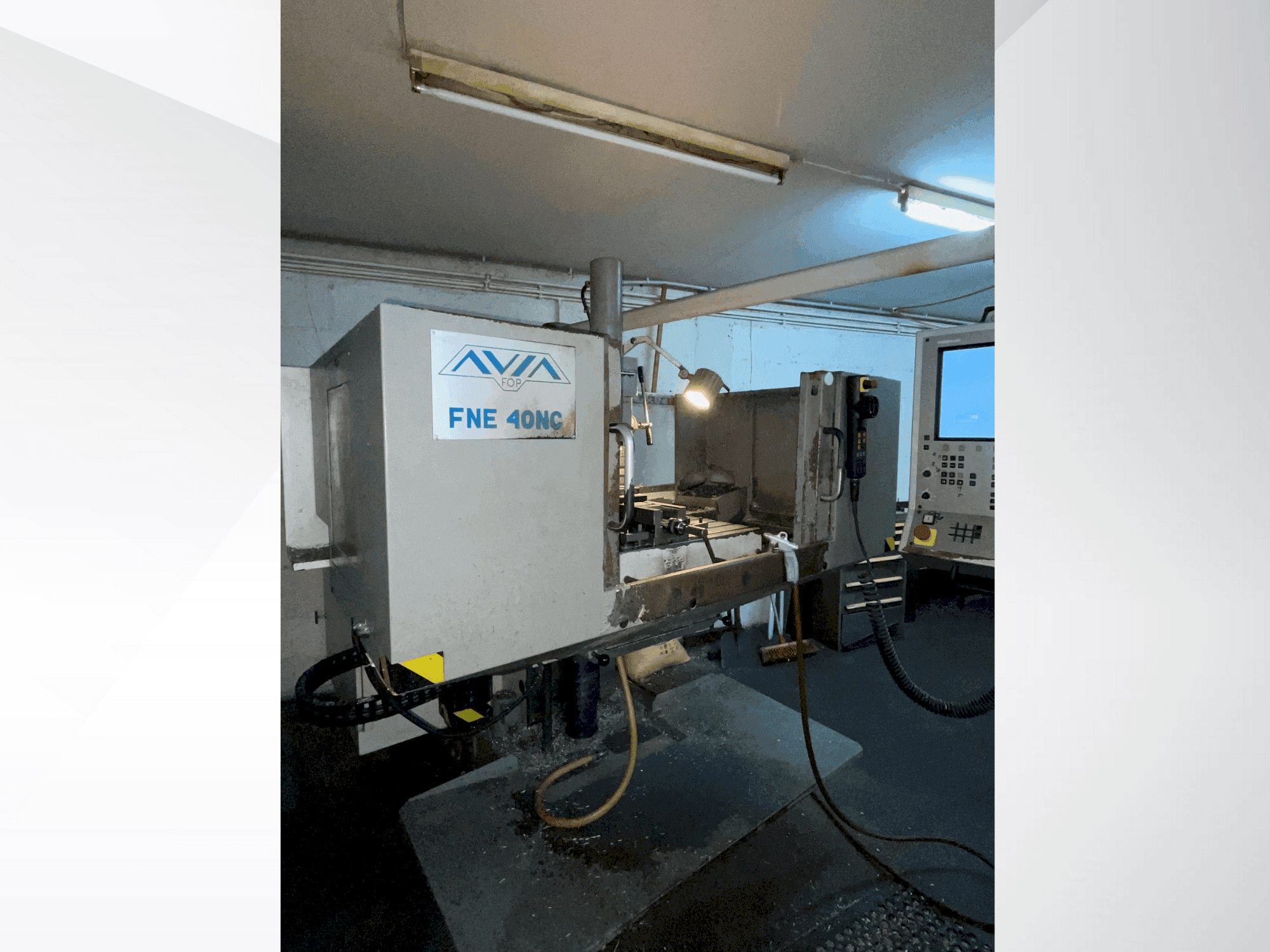 Koneen  Avia									 FNE 40NC etunäkymä