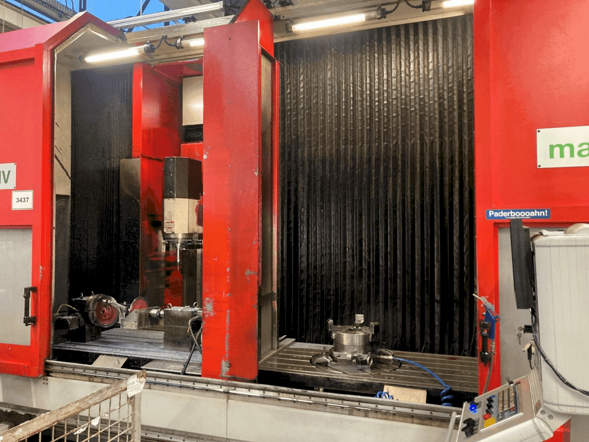 Koneen  Matec 30 HV etunäkymä