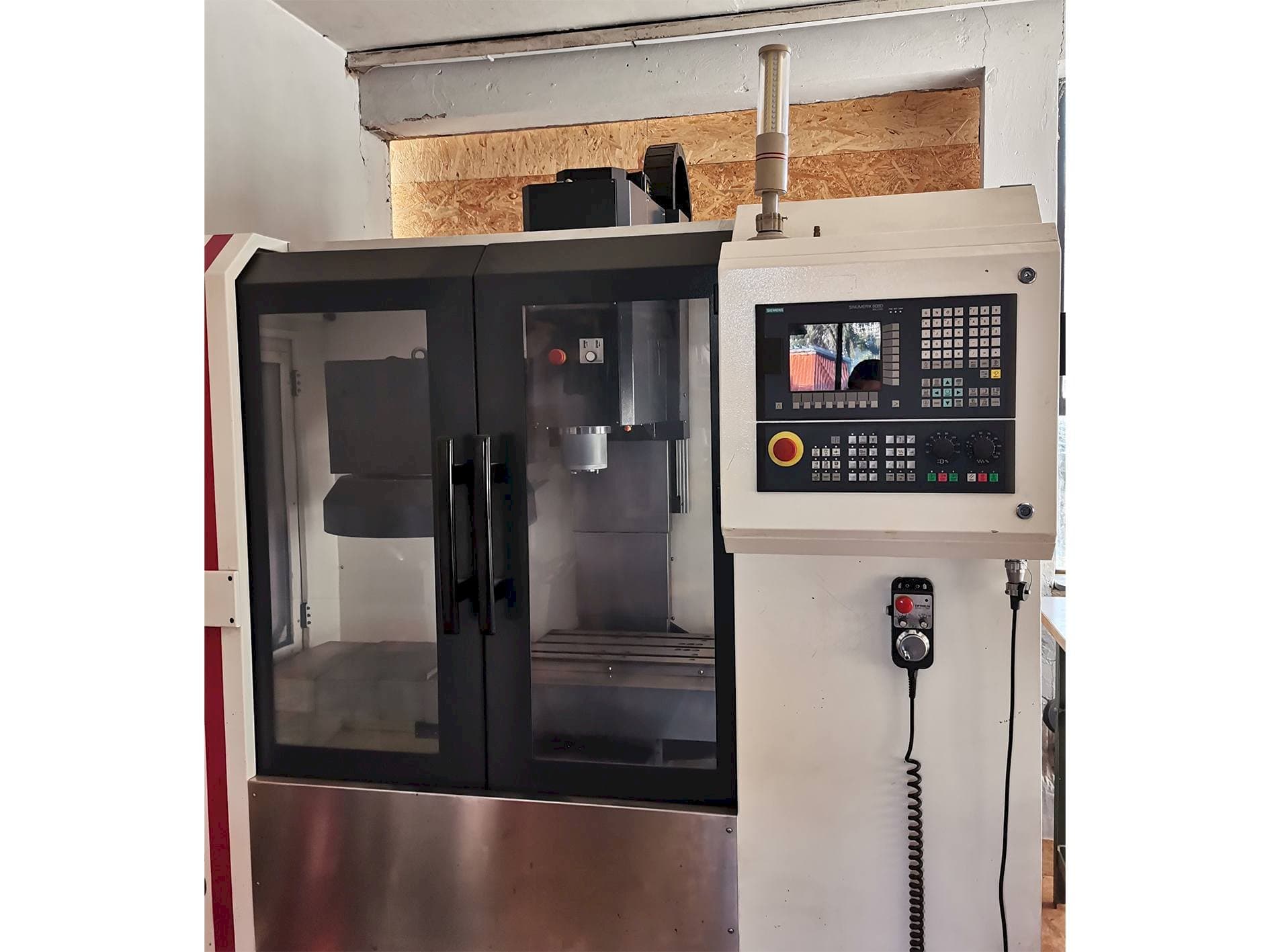 Koneen Optimum F105 etunäkymä