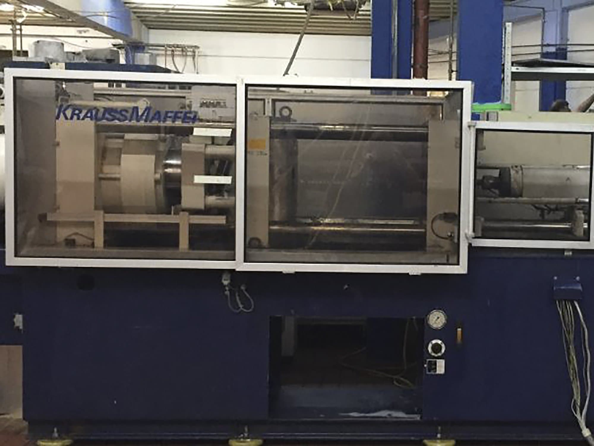 Koneen  Krauss Maffei etunäkymä 150-620 B1