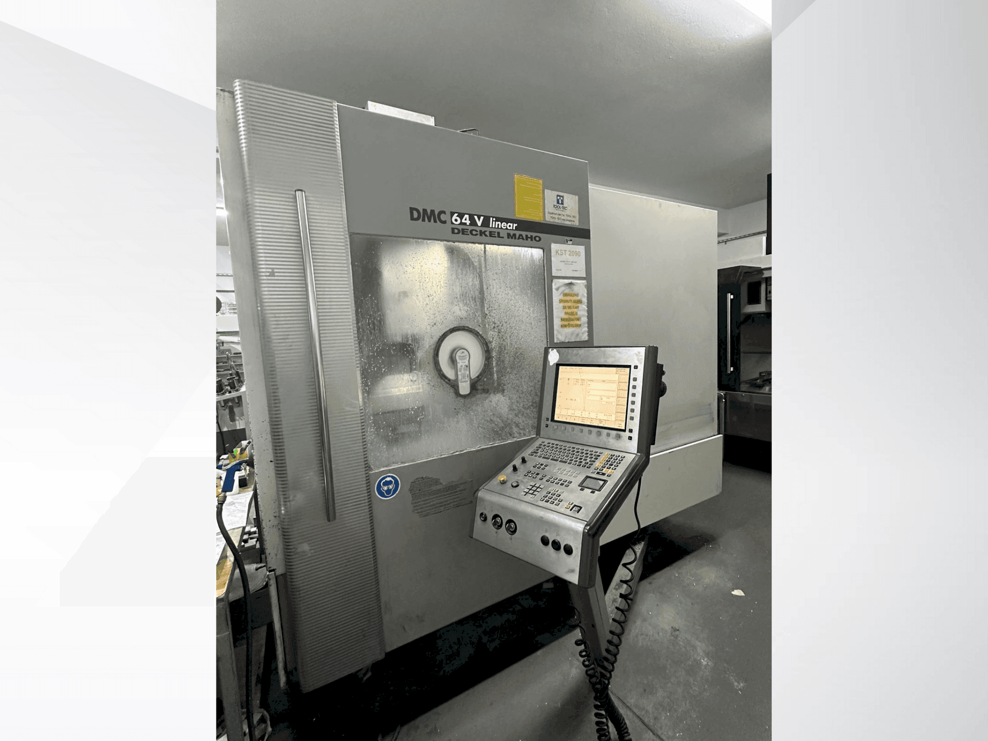 Koneen  DECKEL MAHO 64 V Linear etunäkymä