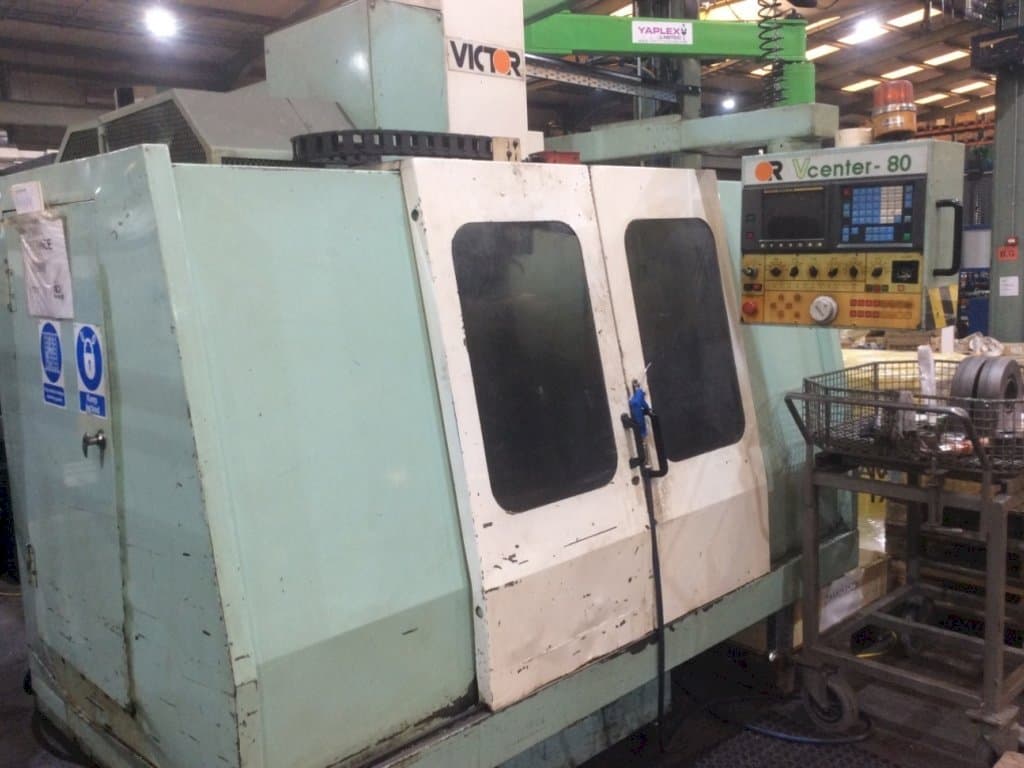 Koneen  Victor V Centre-80 etunäkymä