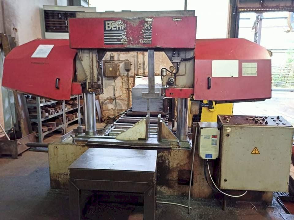 Koneen  Behringer HBP 530 etunäkymä