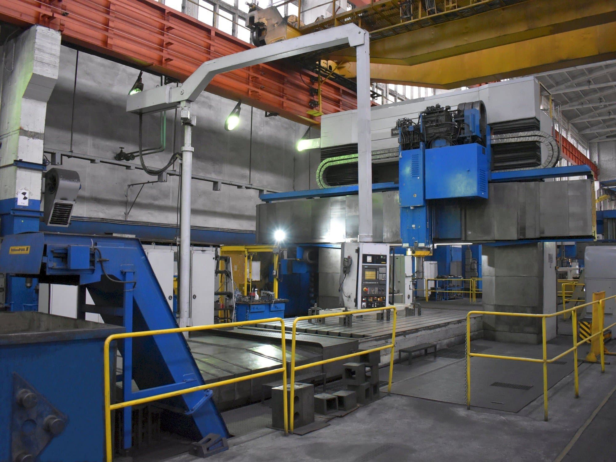 Koneen  WALDRICH COBURG 17S 10FP 300 NC etunäkymä