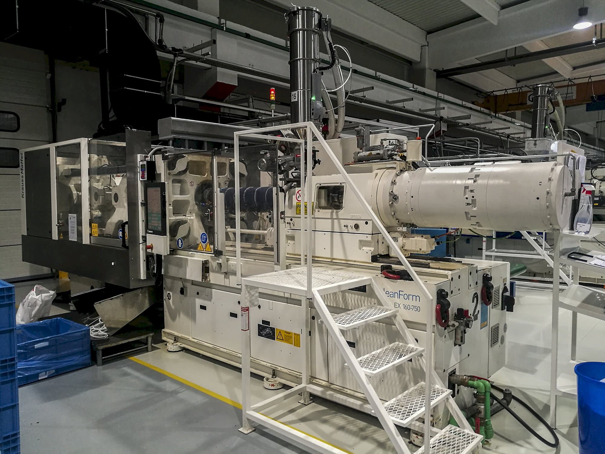 Koneen  Krauss Maffei oikea näkymä 160-750 EX