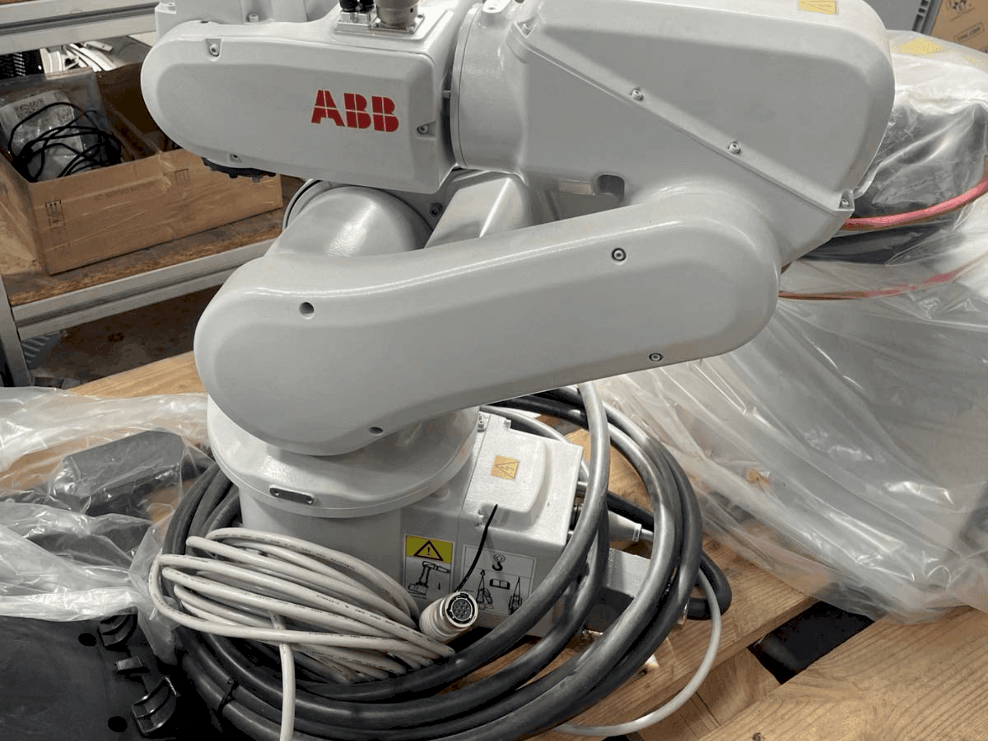 Koneen  ABB IRB120-3/0.6 etunäkymä