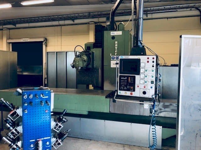 Koneen  Zayer KF 3000 etunäkymä