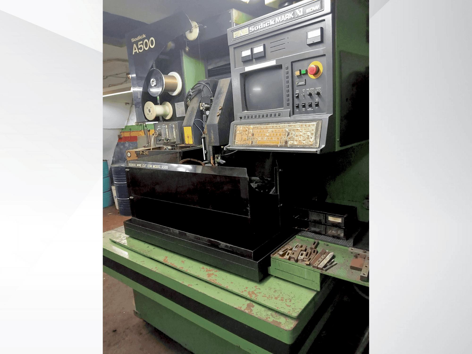 Koneen  Sodick A 500 etunäkymä