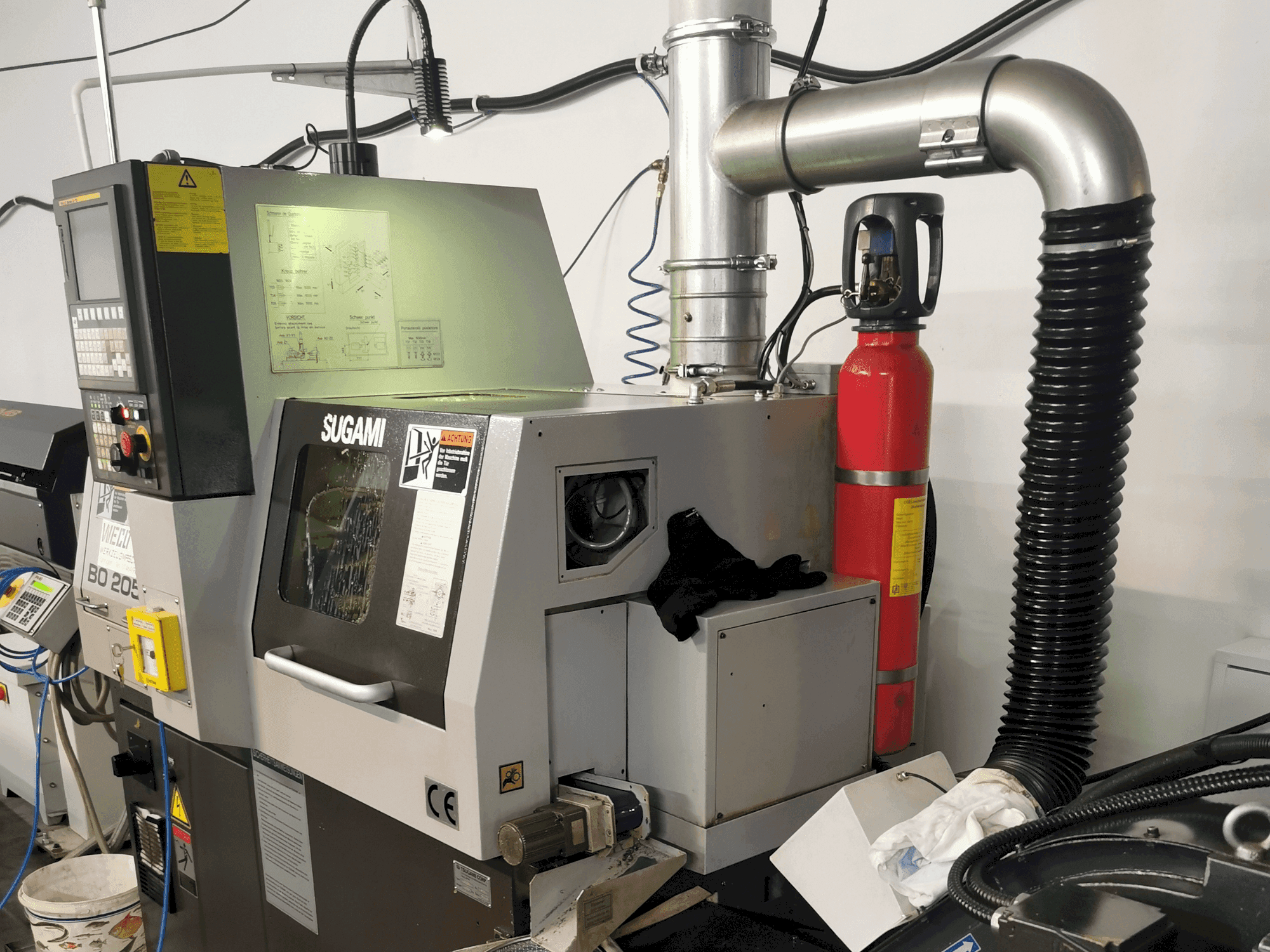 Koneen  TSUGAMI BO205E etunäkymä