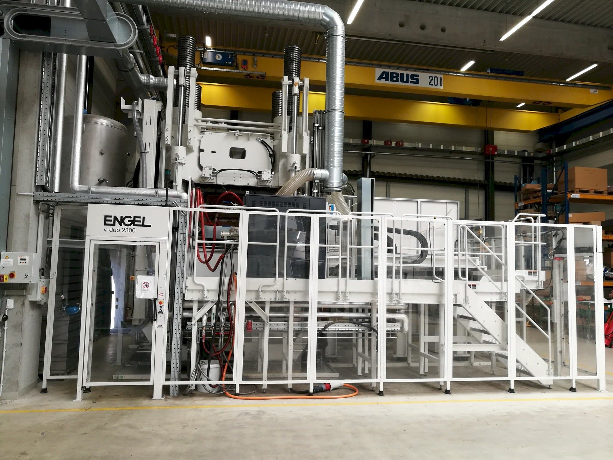 Koneen  ENGEL V-Duo 2300 etunäkymä