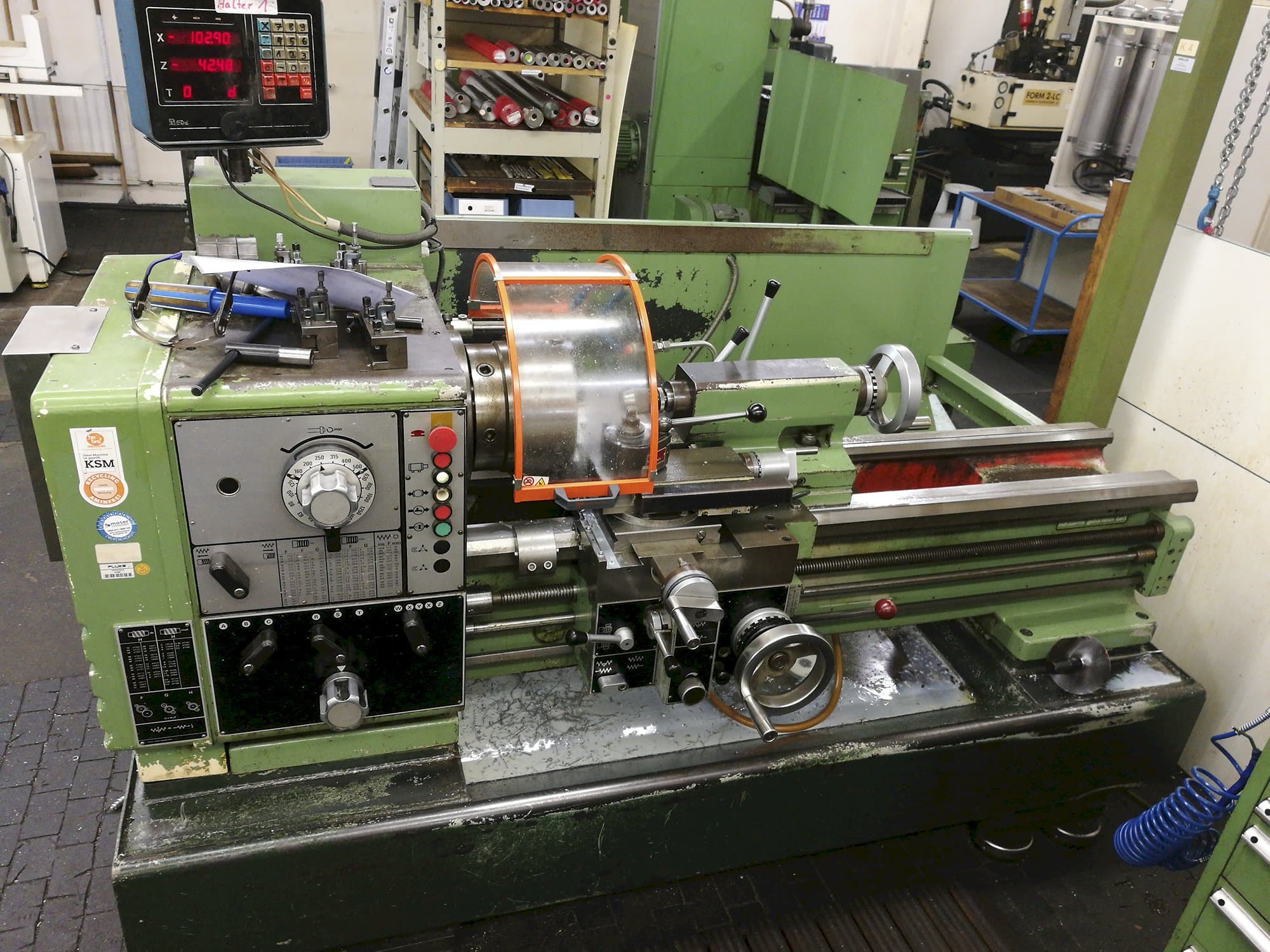 Koneen  Harrison etunäkymä M400