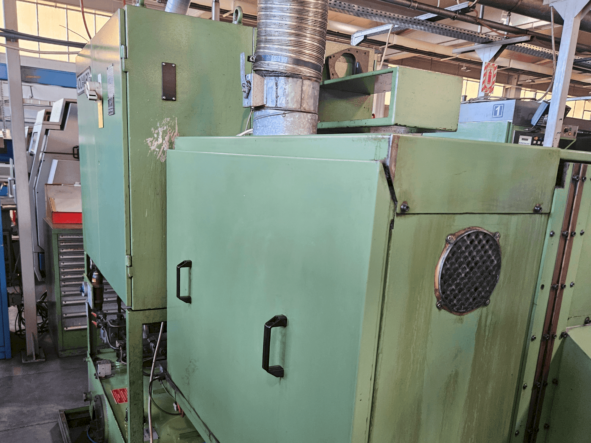 Koneen  VOUMARD 203 C 31 etunäkymä