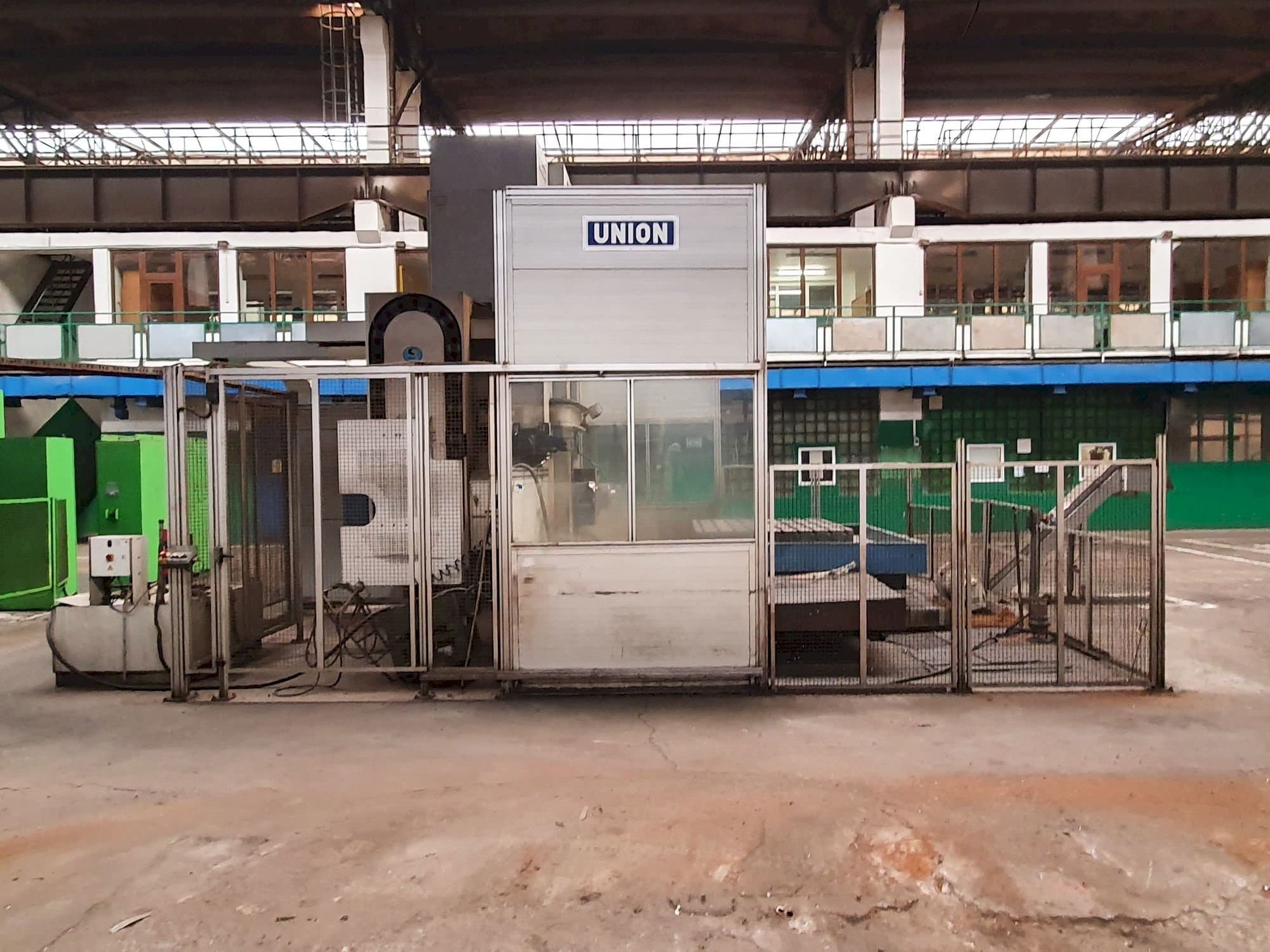 Koneen  Union TC130/1 -iTNC530 etunäkymä