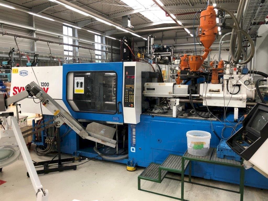 Koneen  Netstal Synergy S1200-230 etunäkymä