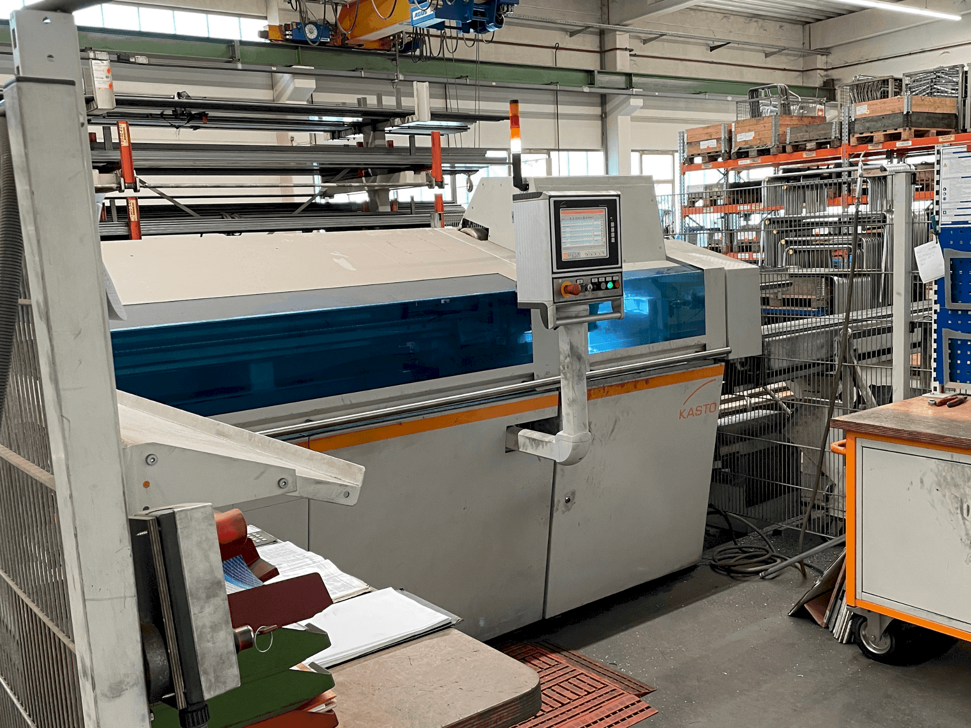 Koneen  KASTO KASTOflex F etunäkymä