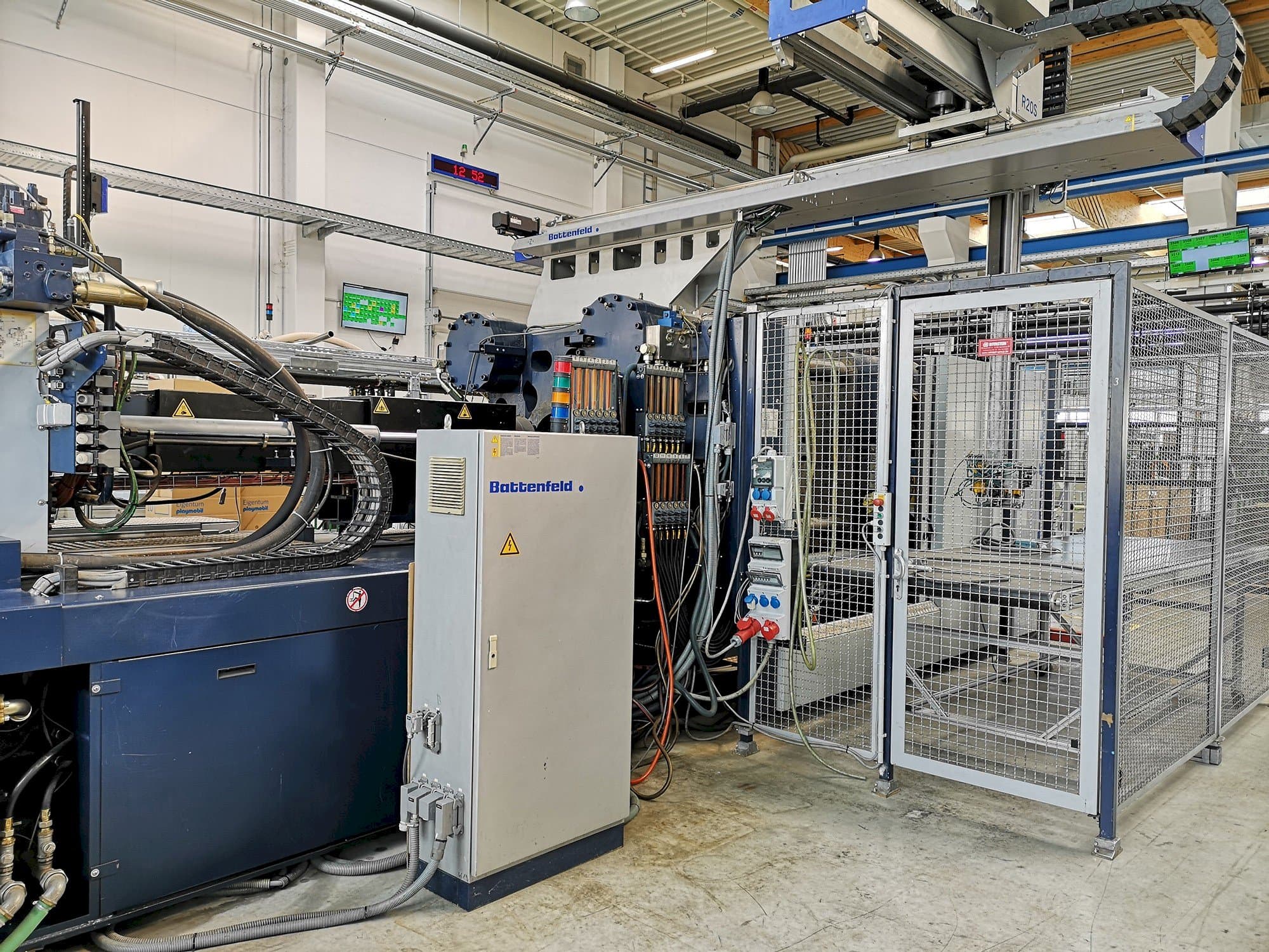 Koneen  Battenfeld HM 8000 2P - 7700 etunäkymä