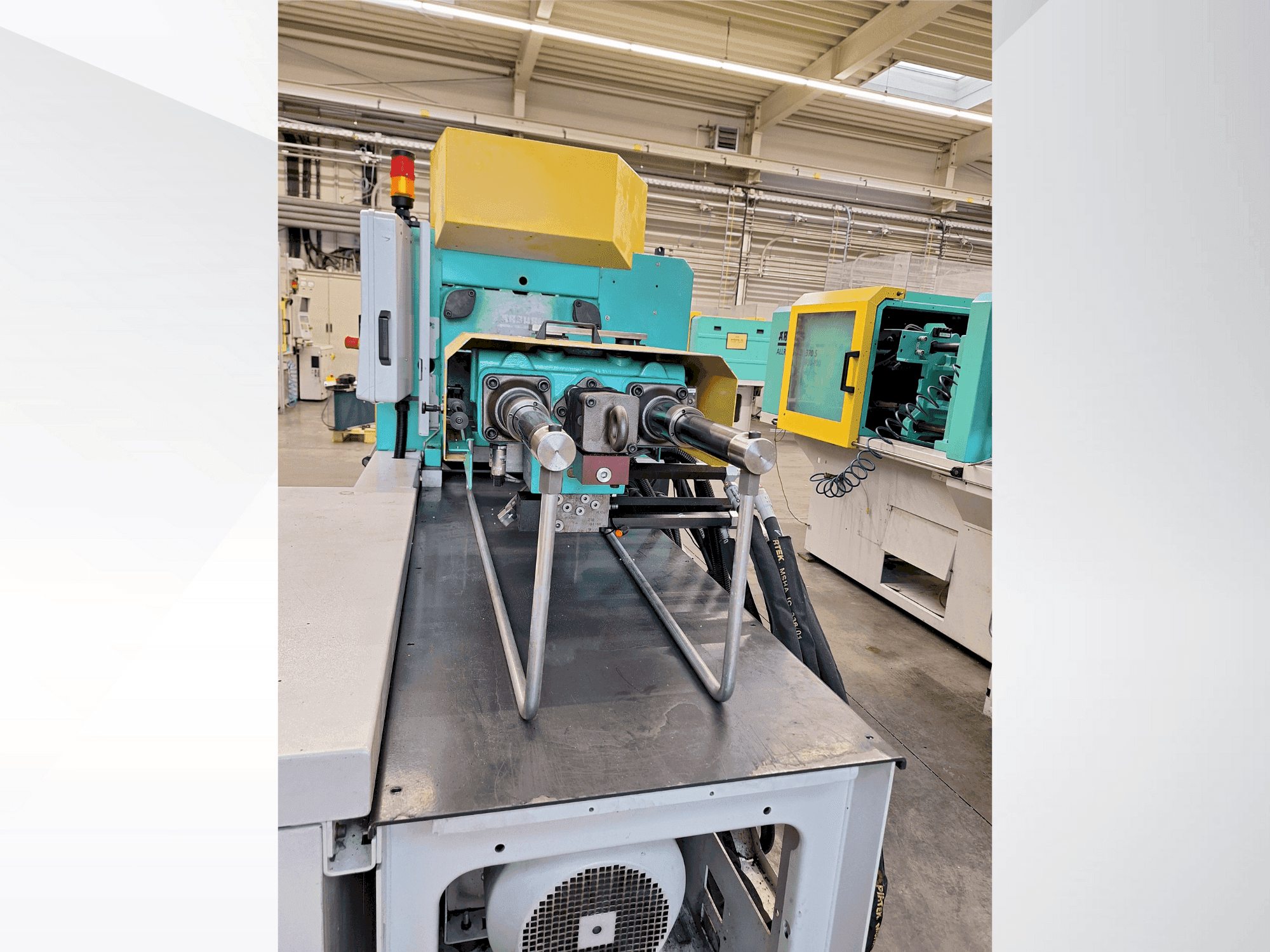 Koneen  Arburg 370 S 600 - 170 etunäkymä