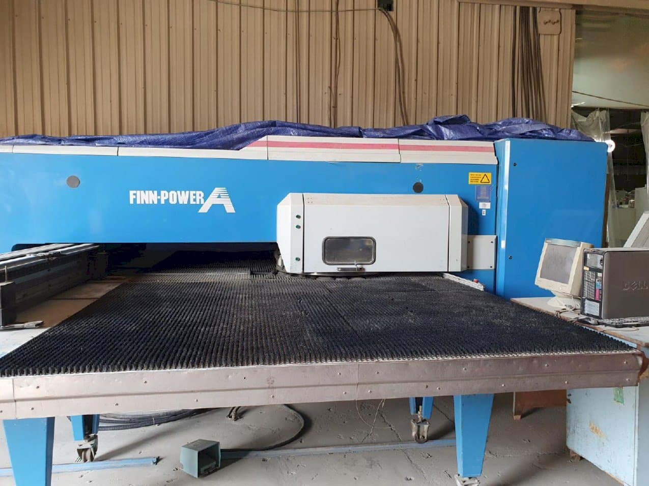 Koneen  Finn-Power A5-5 FB etunäkymä
