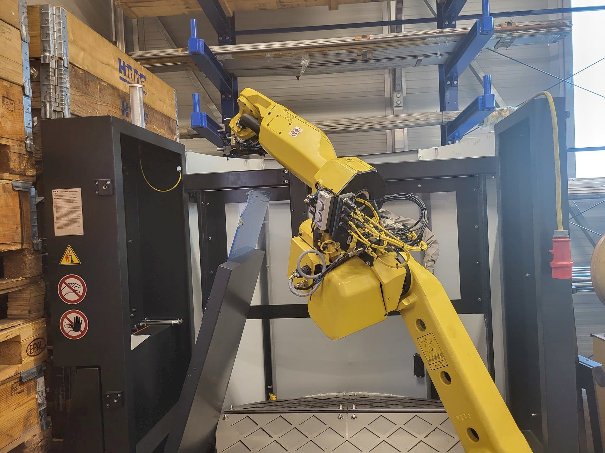 Koneen  HALTER Load Assistant U-20 etunäkymä