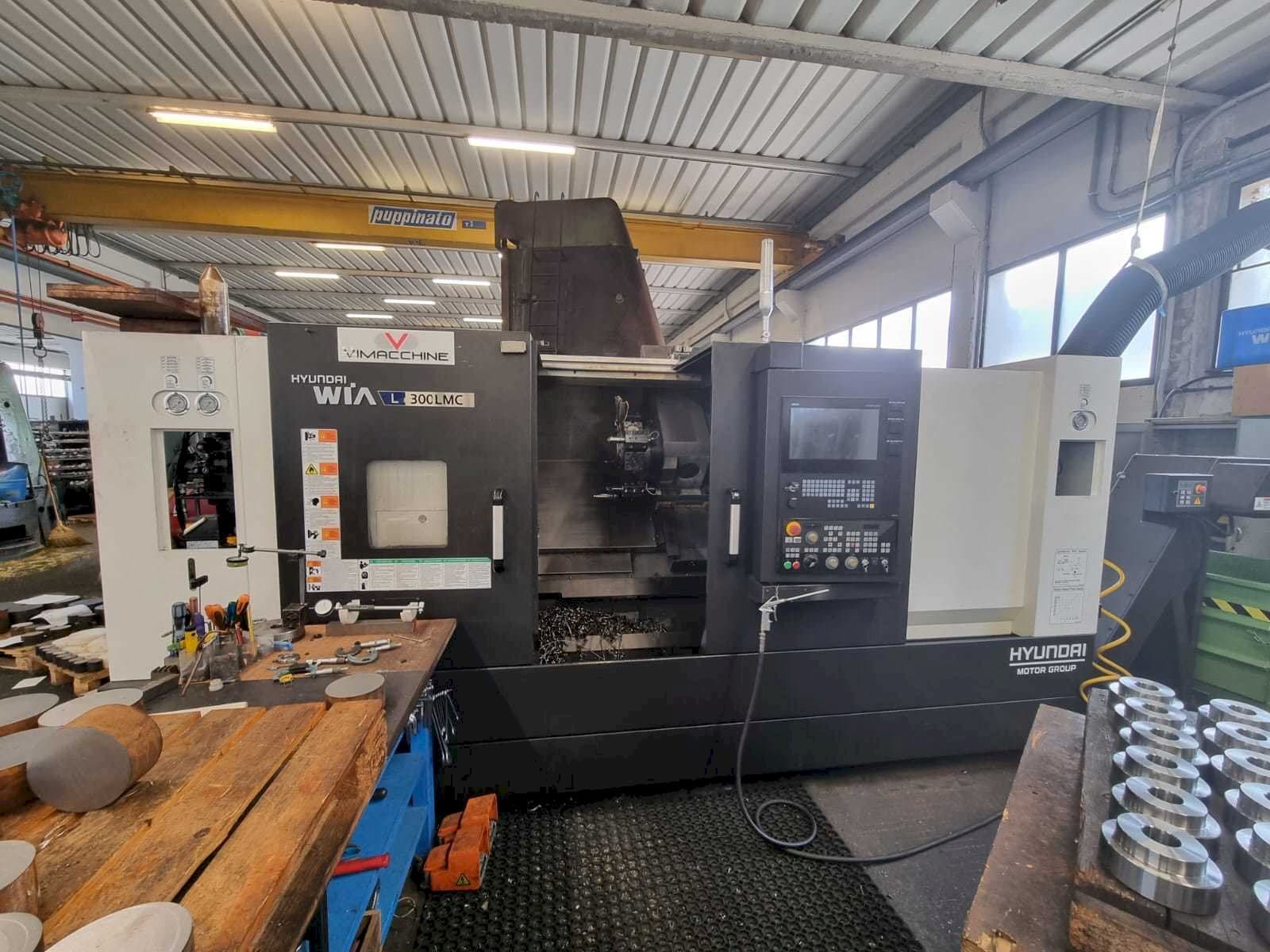 Koneen  Hyundai Wia L300 LMC etunäkymä