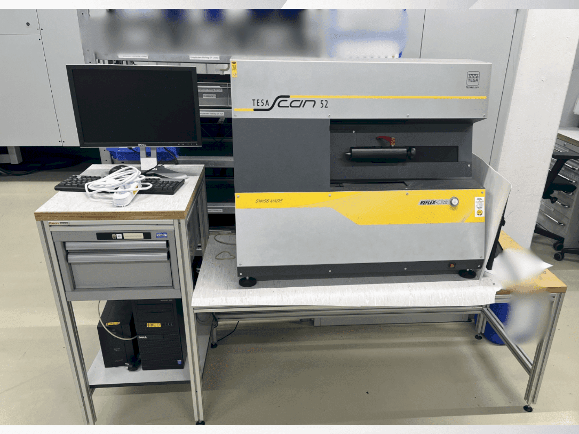 Koneen  TESA Scan 52 etunäkymä