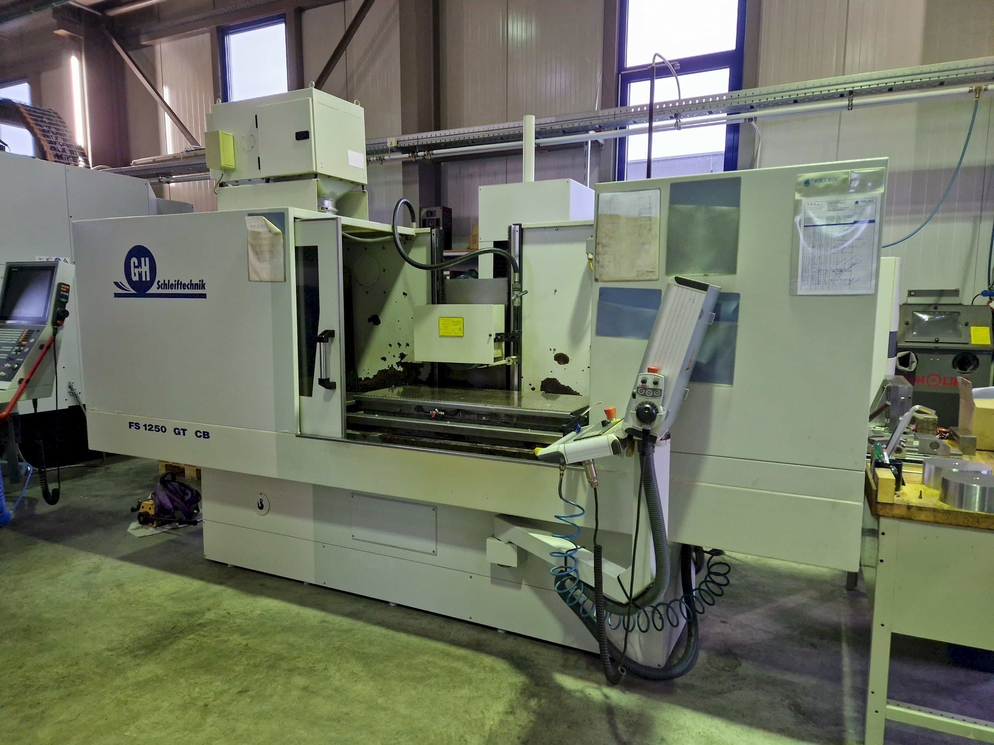 Koneen  GEIBEL & HOTZ FS 1250 GT CB etunäkymä