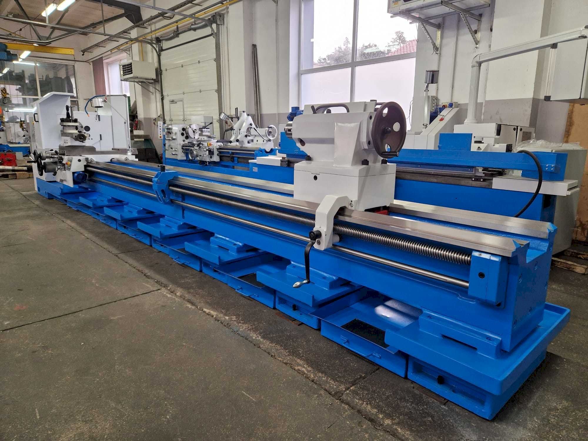 Koneen  Poreba TPK 90 x 6000 etunäkymä