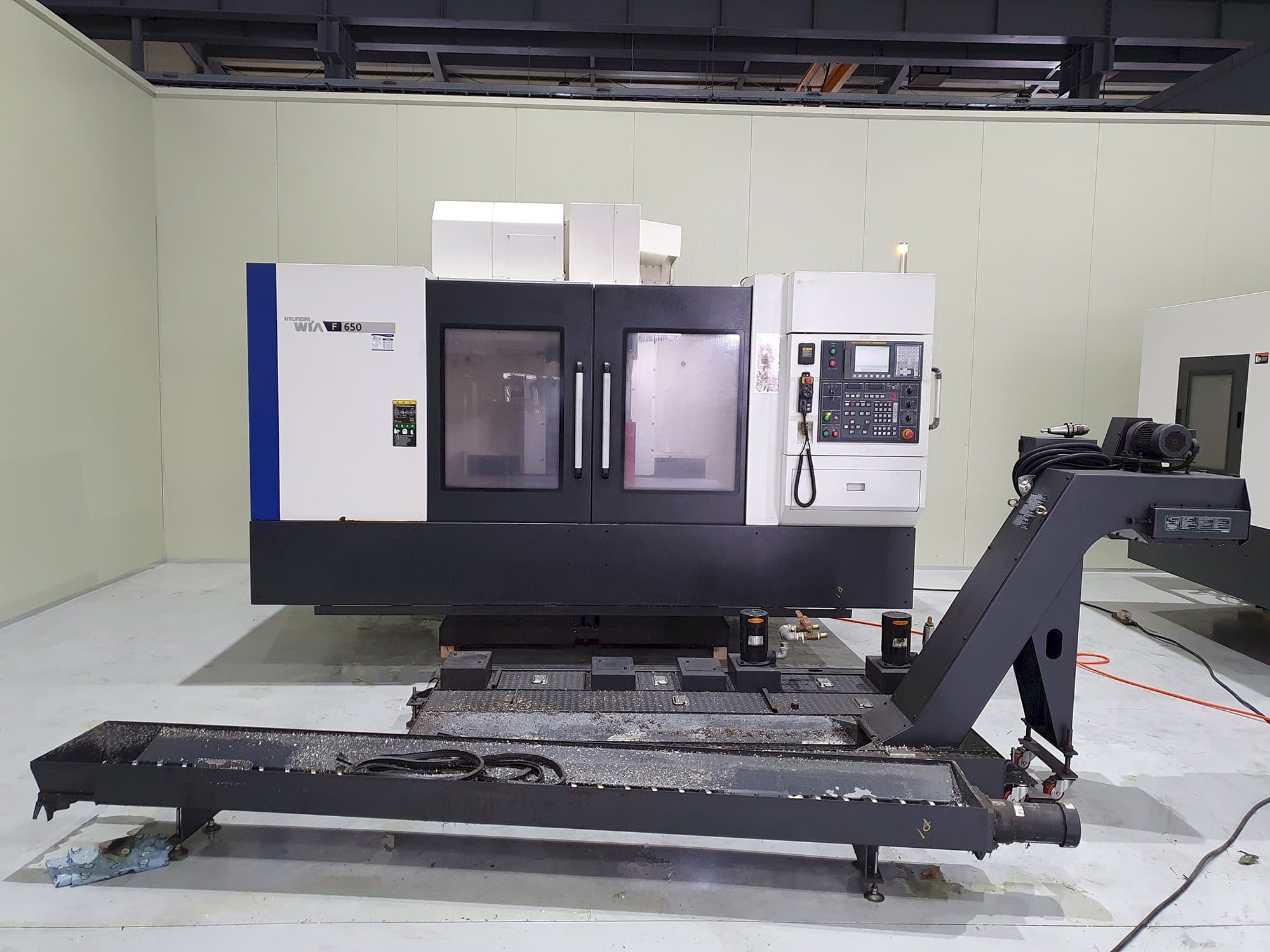 Koneen  Hyundai Wia F650 etunäkymä