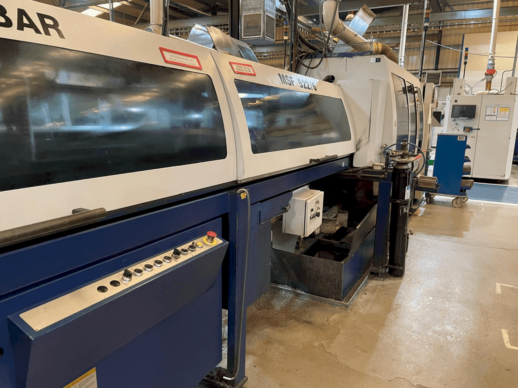 Koneen  Tornos-Bechler MultiDeco 26-6 (2000) etunäkymä