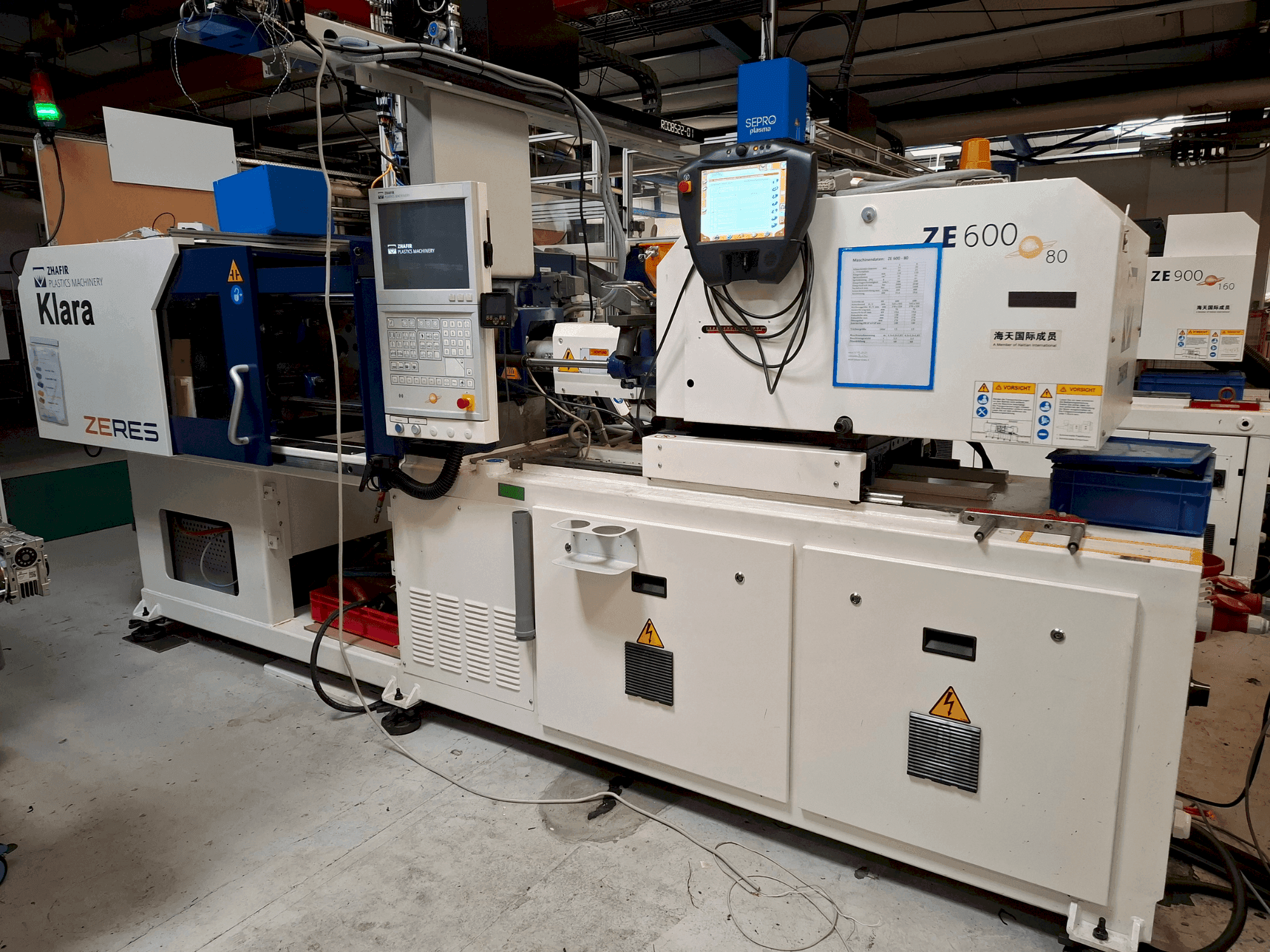 Koneen  HAITIAN ZHAFIR Zeres ZE600 etunäkymä