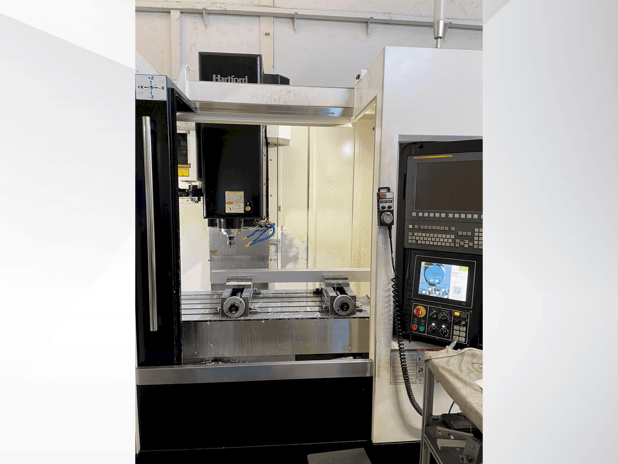 Koneen  HARTFORD MVP-11 etunäkymä