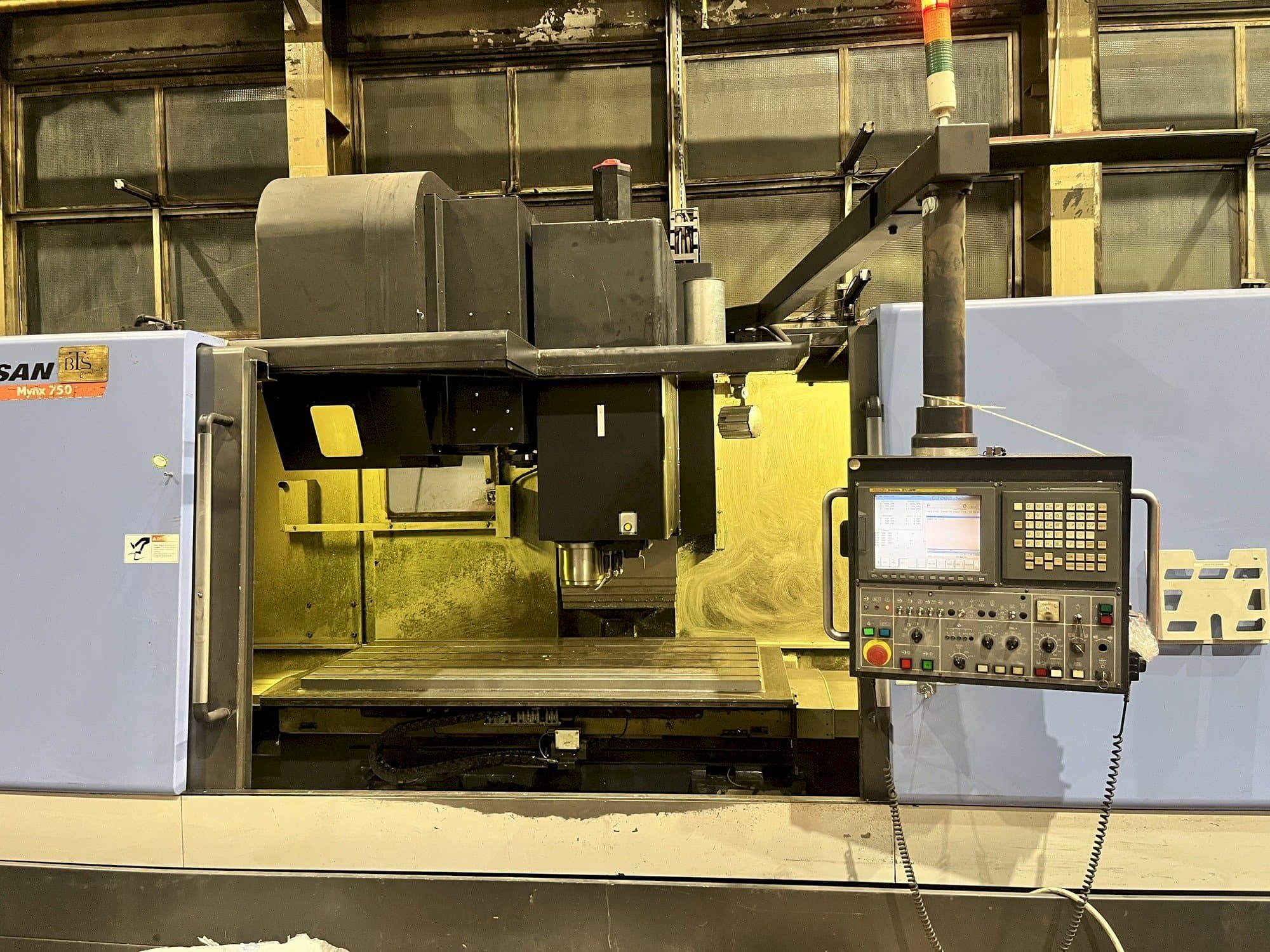 Koneen  Doosan MYNX 750 etunäkymä