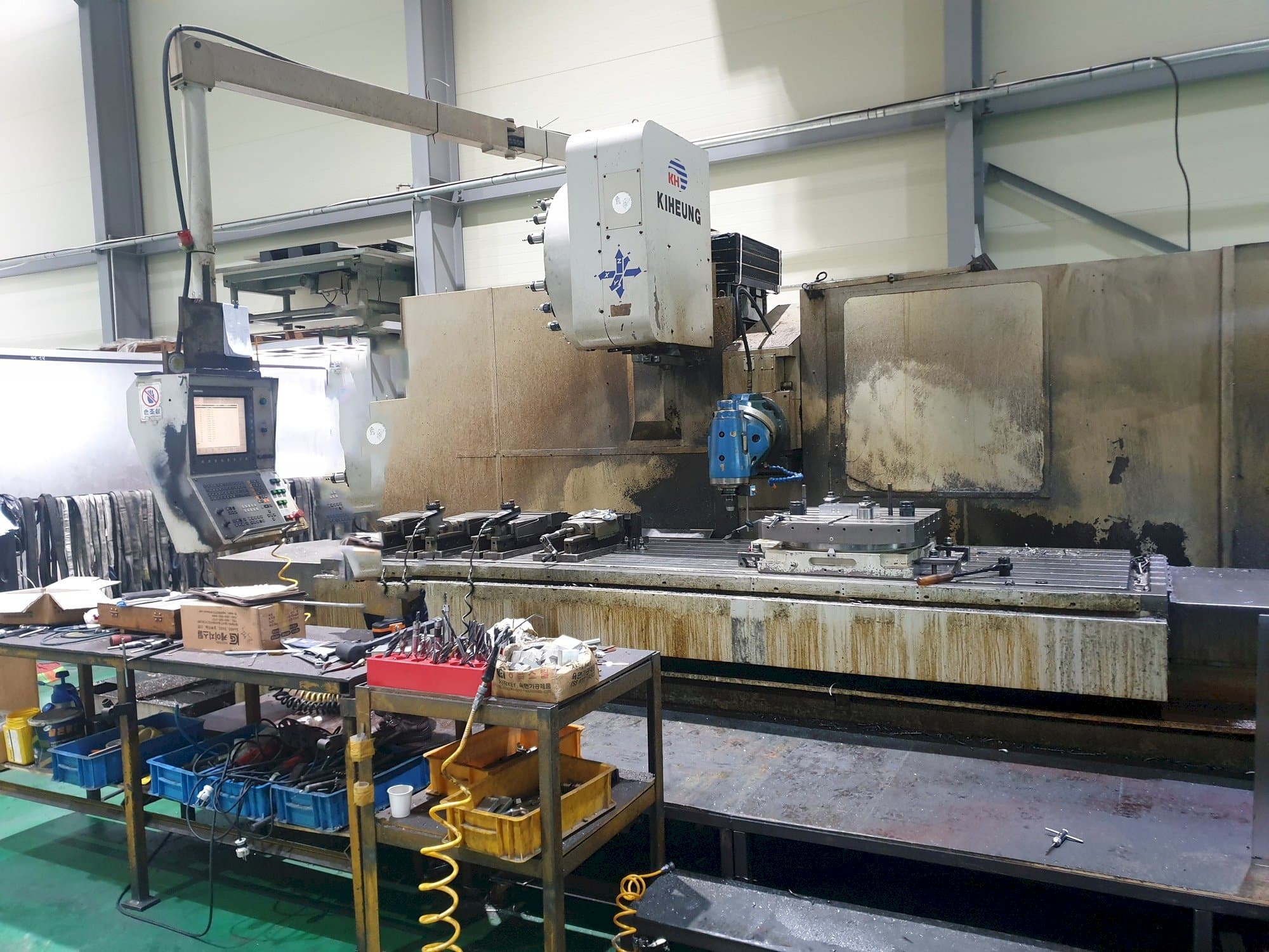 Koneen  KIHEUNG KNC-U1000 etunäkymä