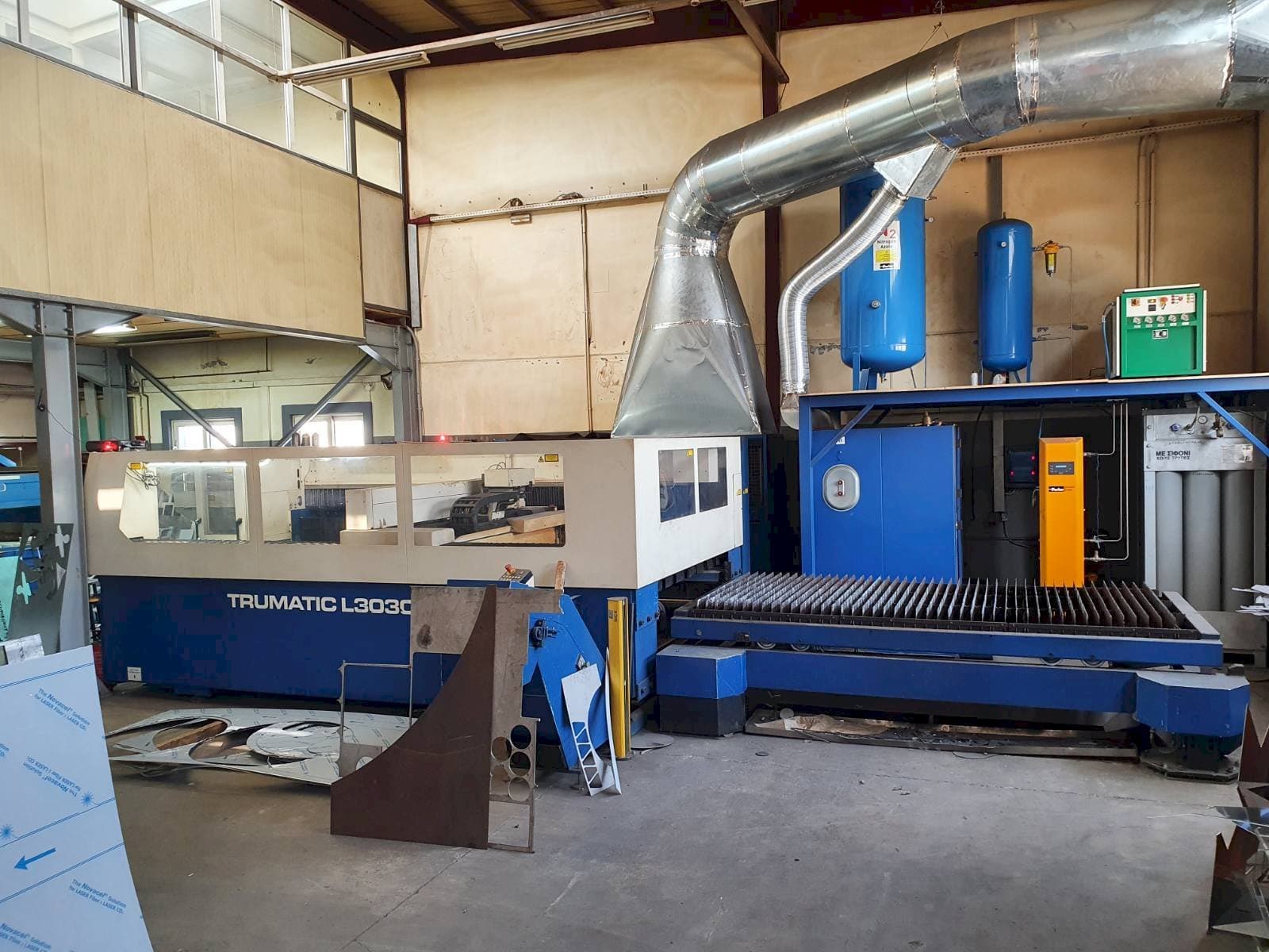 Koneen  Trumpf Trumatic L3030 etunäkymä