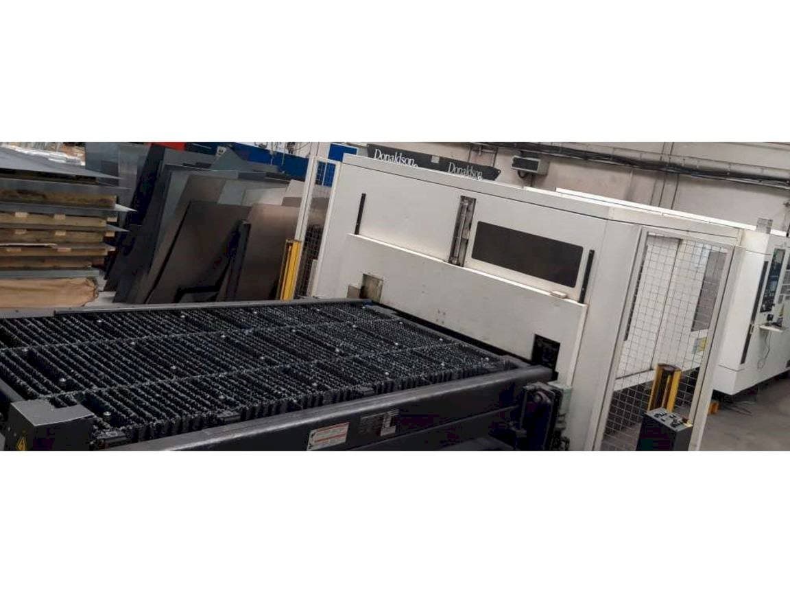 Koneen  Mazak Super Turbo-X510 Mk III G etunäkymä