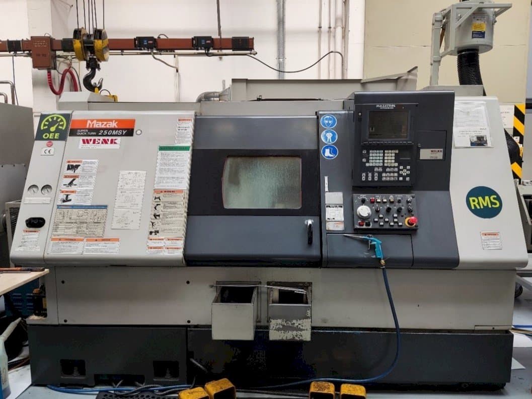 Koneen  Mazak SQT-250 MSY etunäkymä