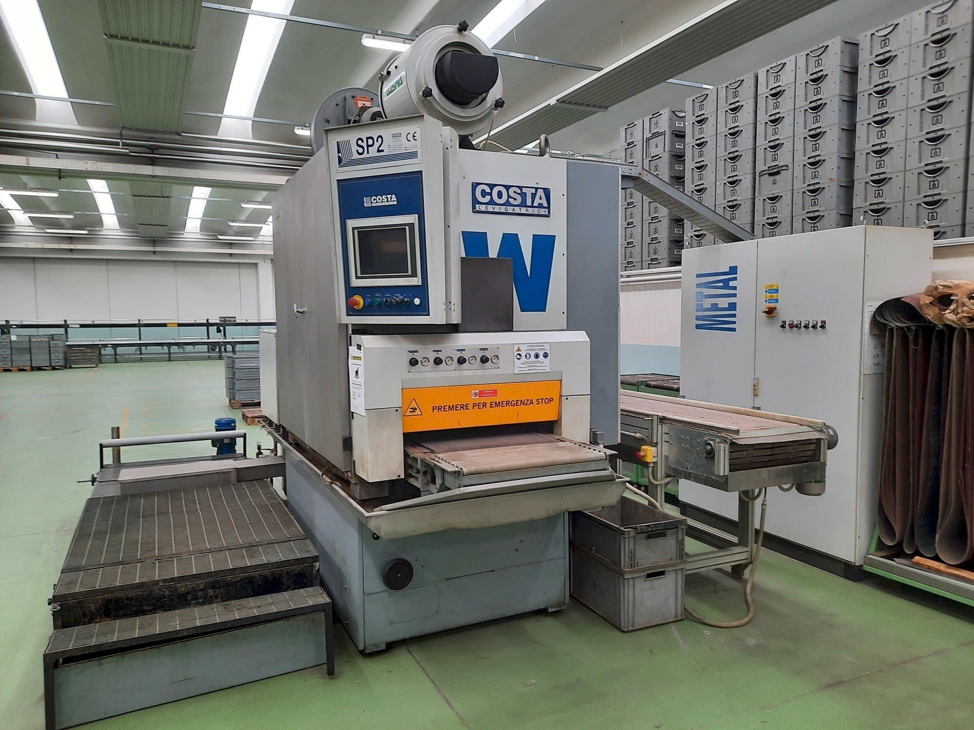 Koneen  Costa CCCC 600 etunäkymä