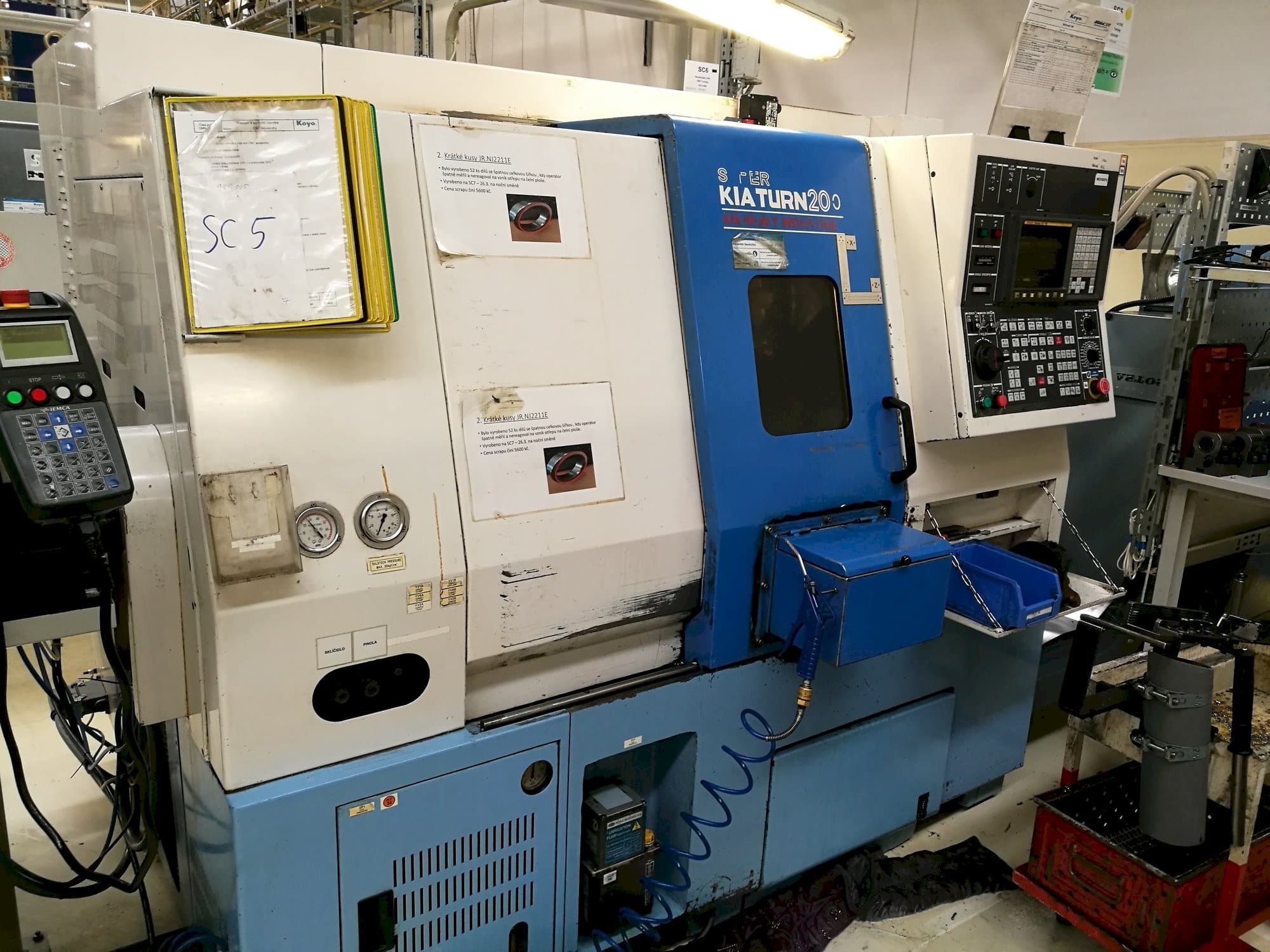 Koneen  Kia Super Kia Turn 200 etunäkymä