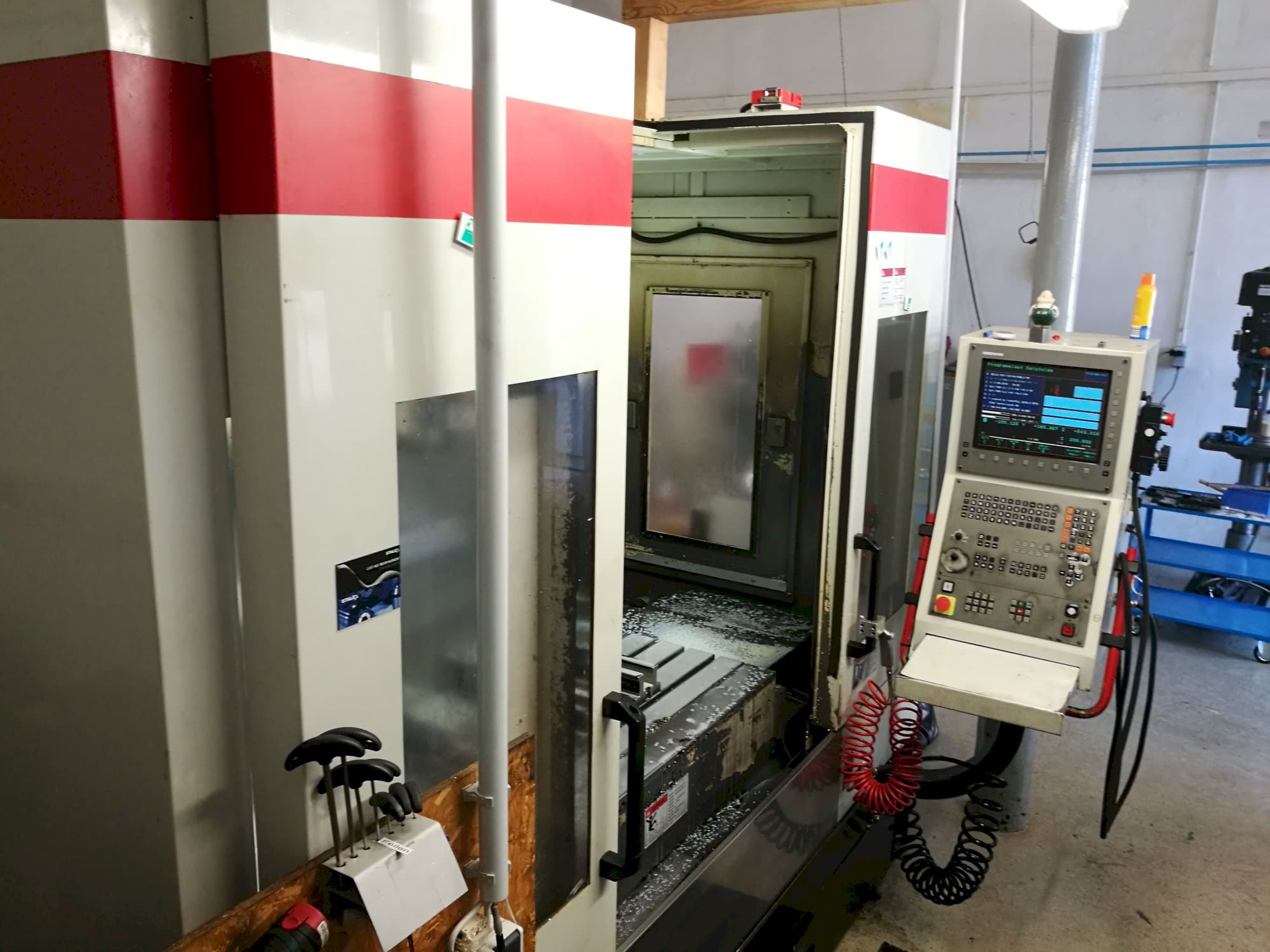 Koneen  Quaser vasen näkymä MV 204 II E