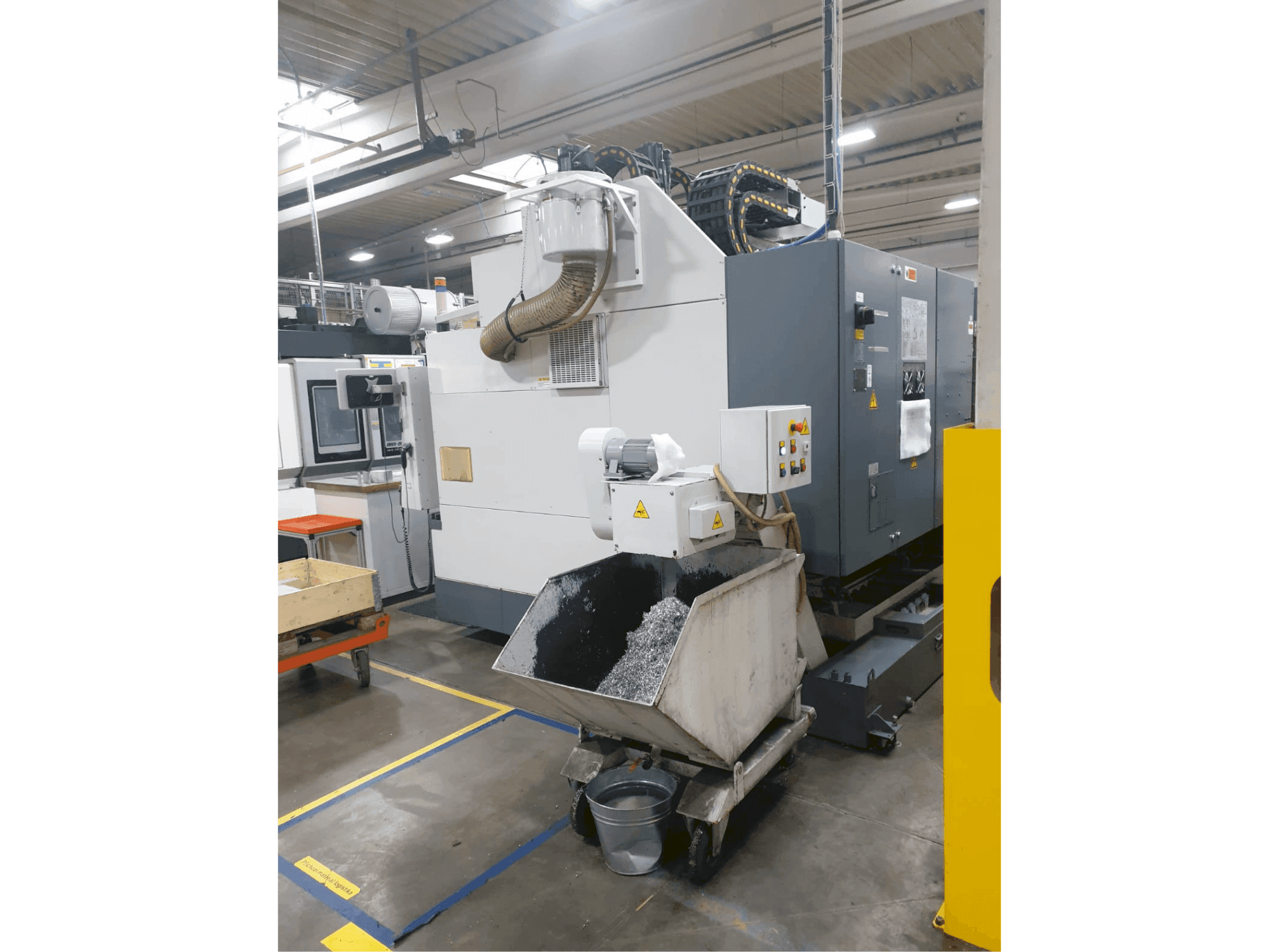 Koneen  Okuma MB-66VA etunäkymä